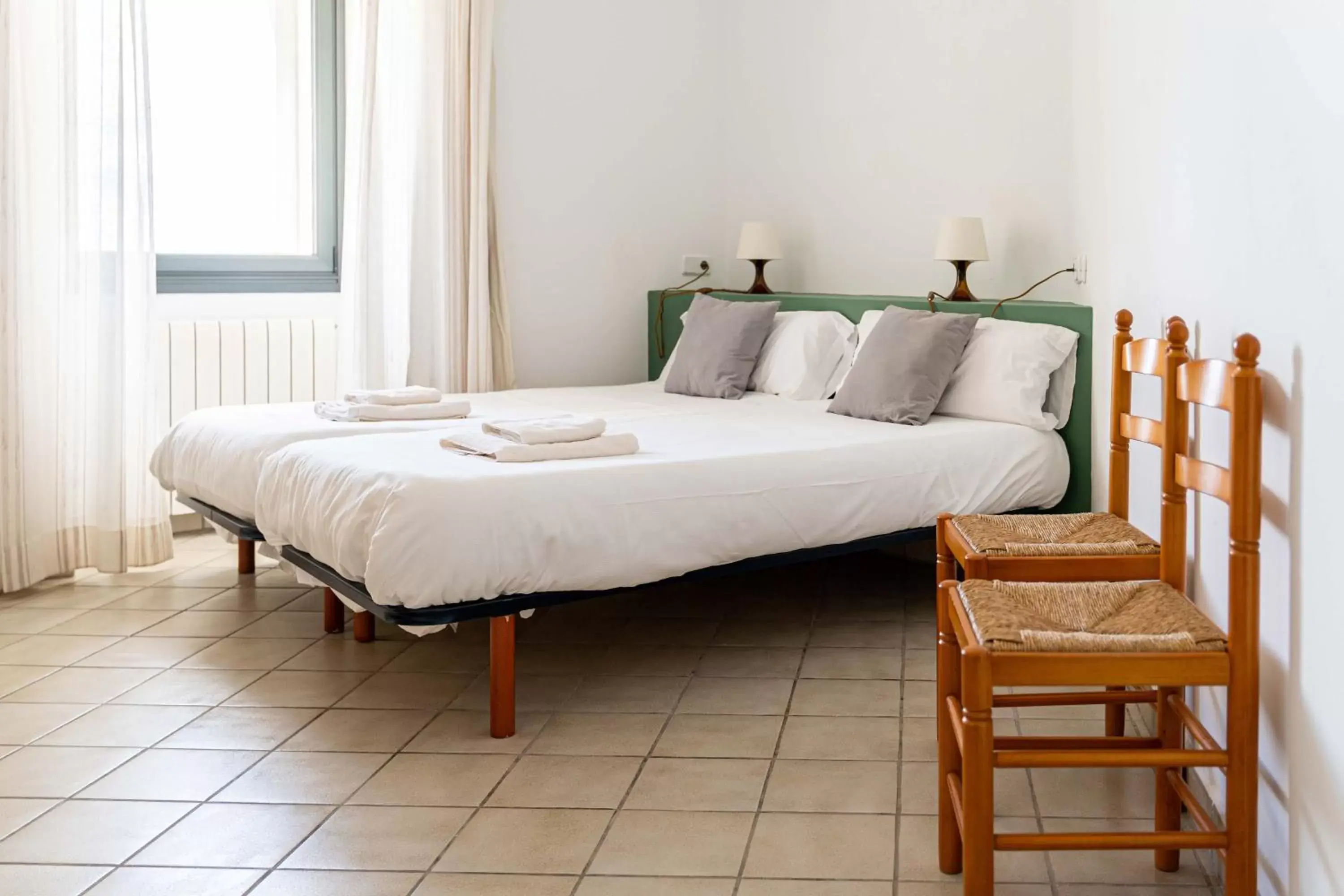 Bedroom, Bed in Petit Hotel Hostatgeria Sant Salvador