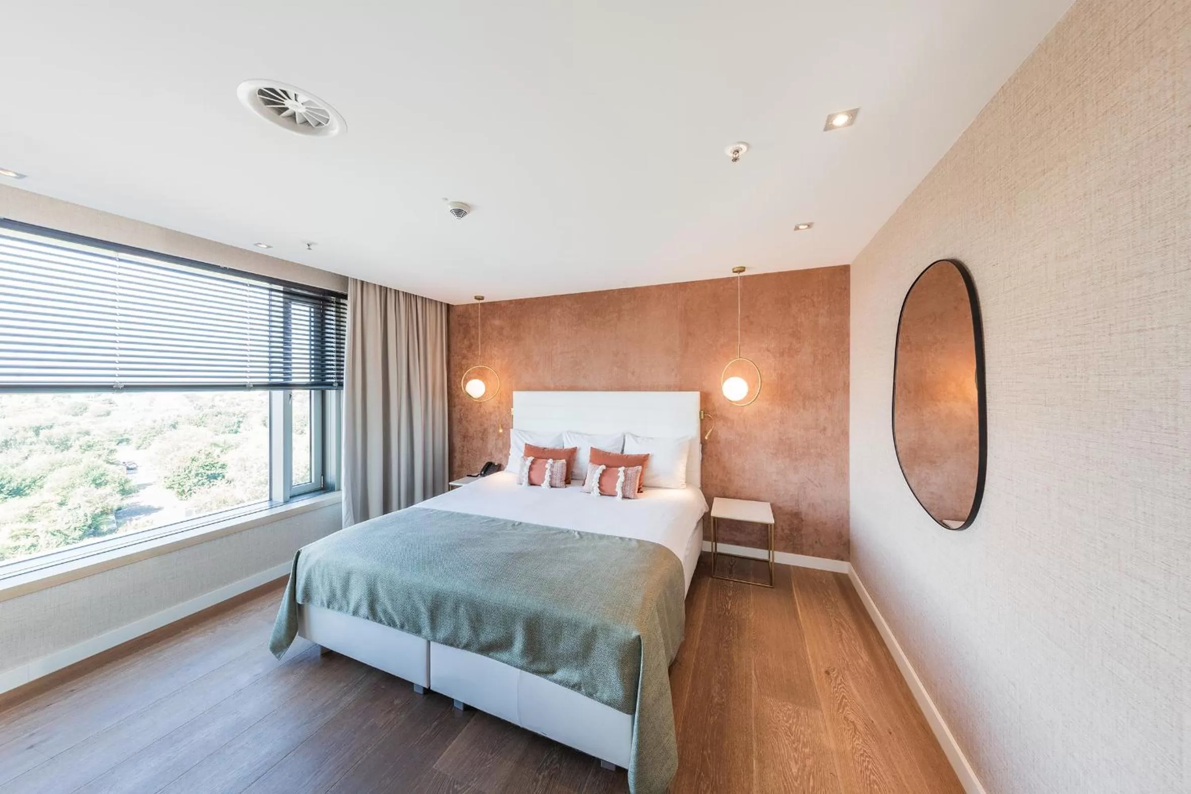 Bed in Van der Valk Hotel Düsseldorf