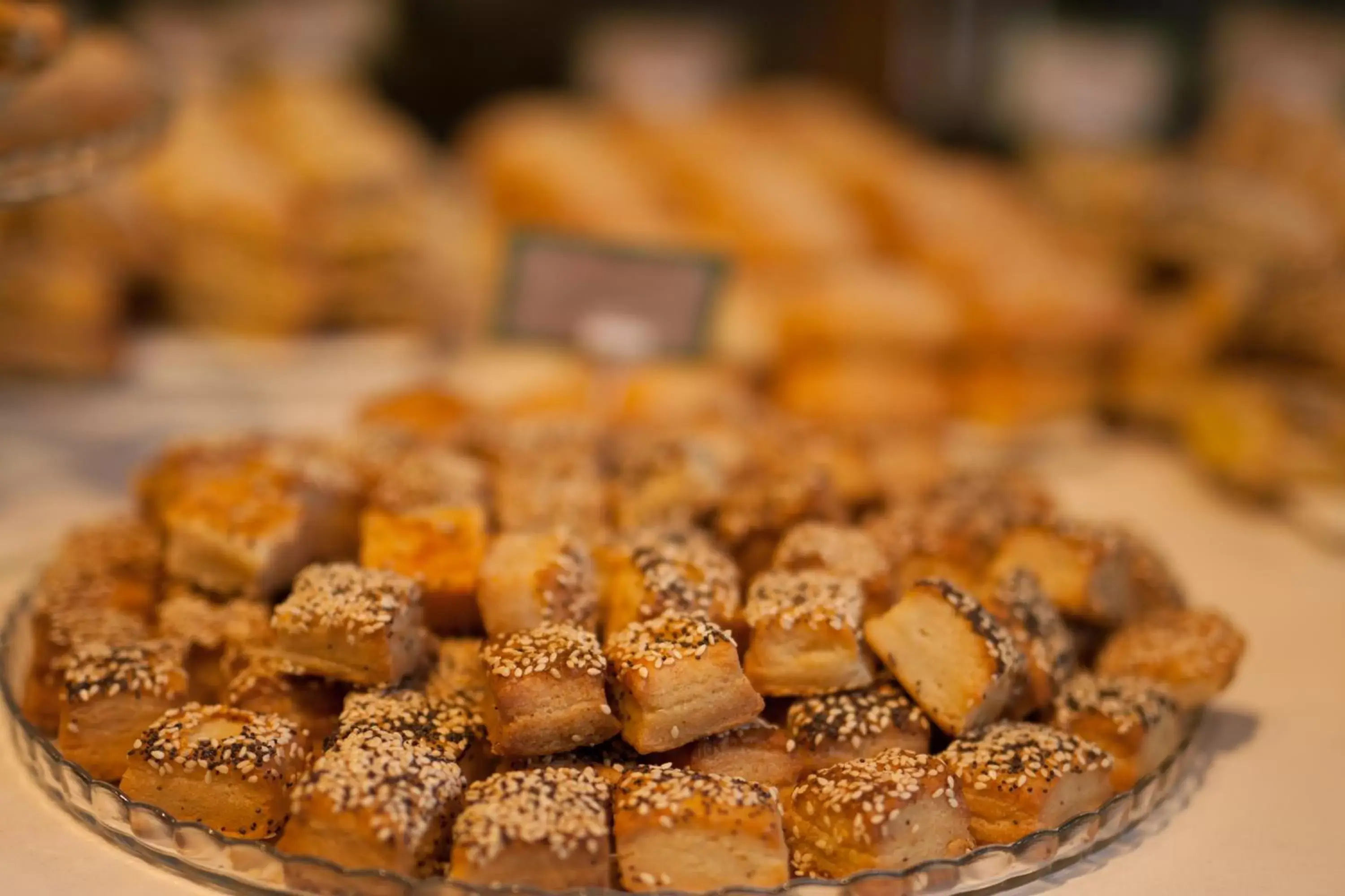 Restaurant/places to eat in Hillel 11 Hotel Restaurant/places to eat in Hillel 11 Hotel