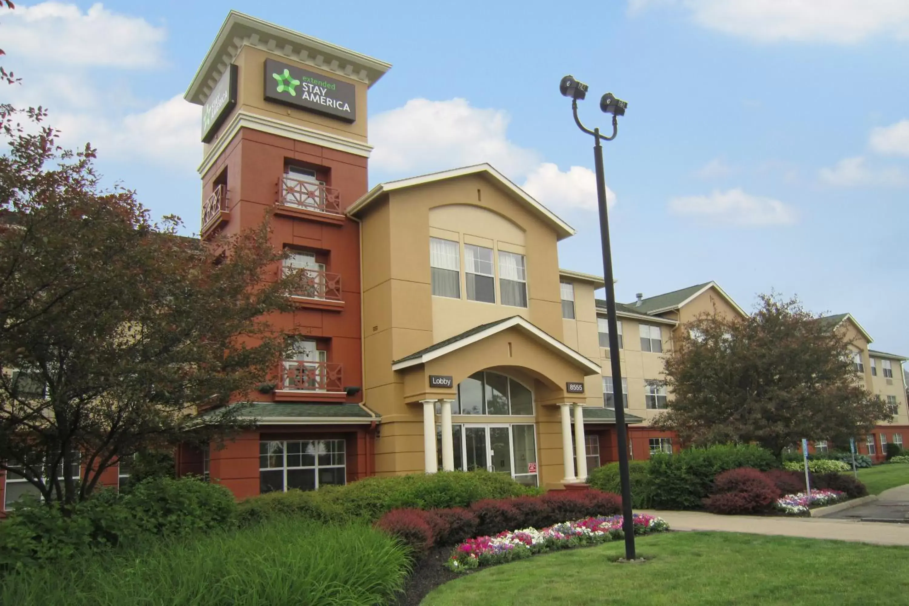 Property building in Extended Stay America Suites - Columbus - Polaris