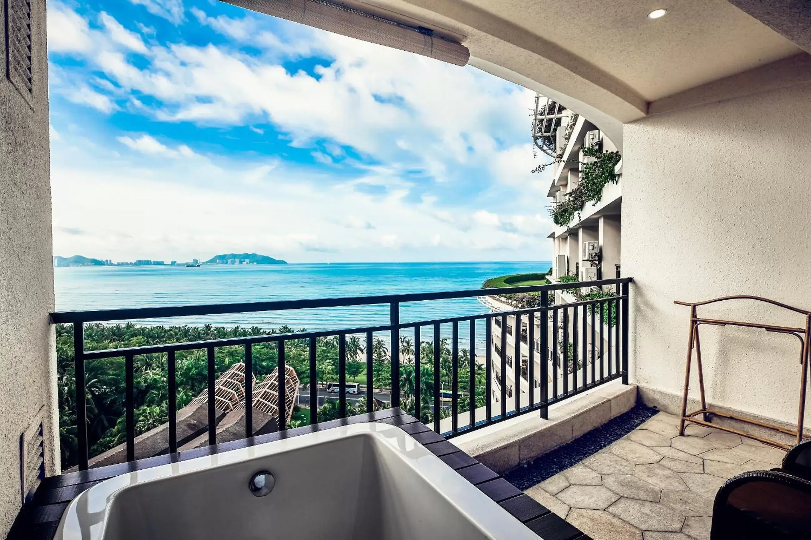 Balcony/Terrace in Ocean Sonic Resort Sanya