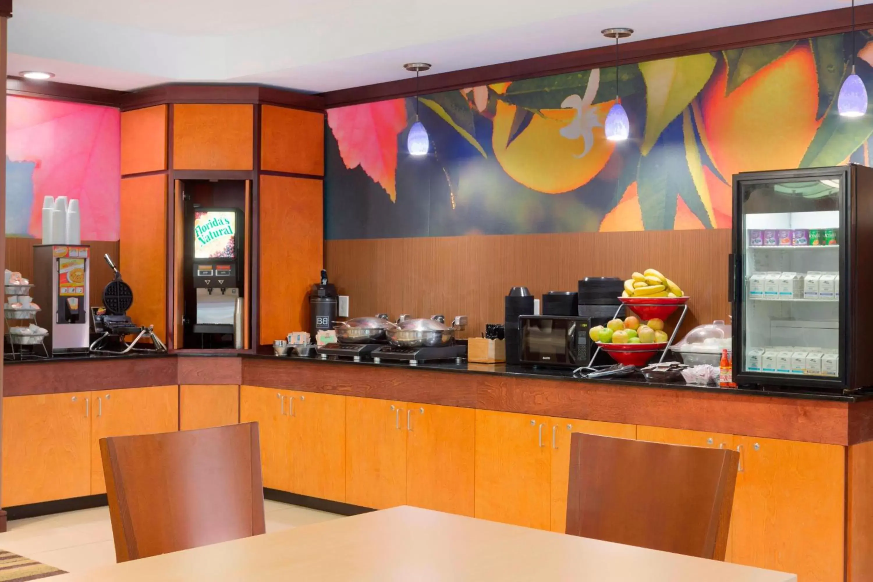 Breakfast, Restaurant/Places to Eat in Fairfield Inn & Suites Columbia Northeast