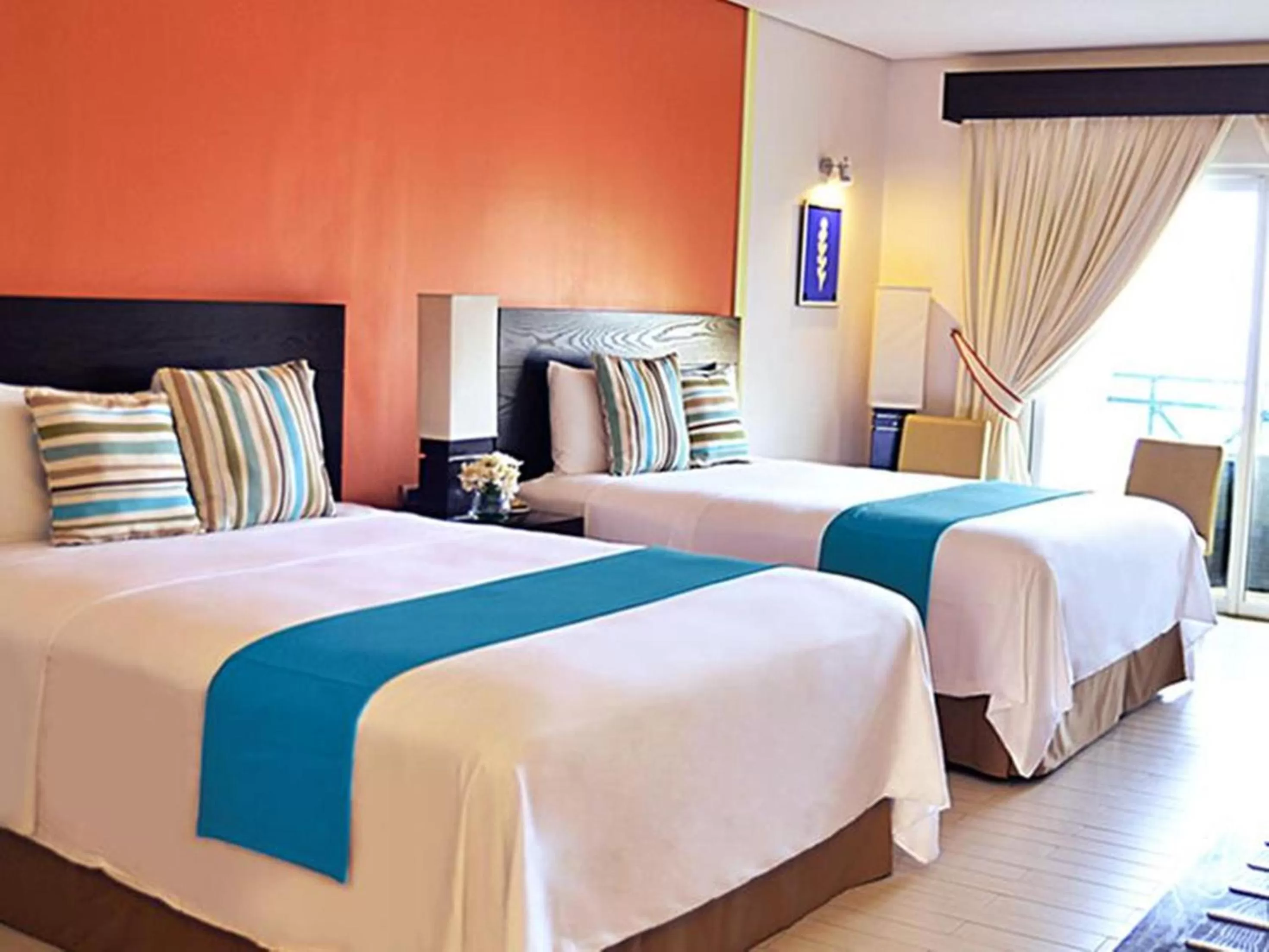 Bedroom, Bed in Thunderbird Resorts - Poro Point