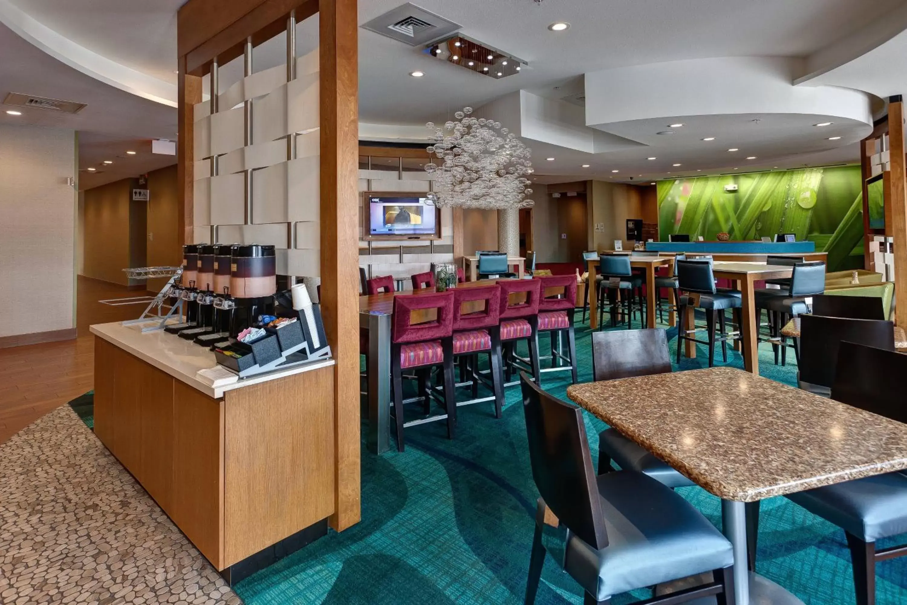Lobby or reception, Restaurant/Places to Eat in SpringHill Suites by Marriott Wichita Airport
