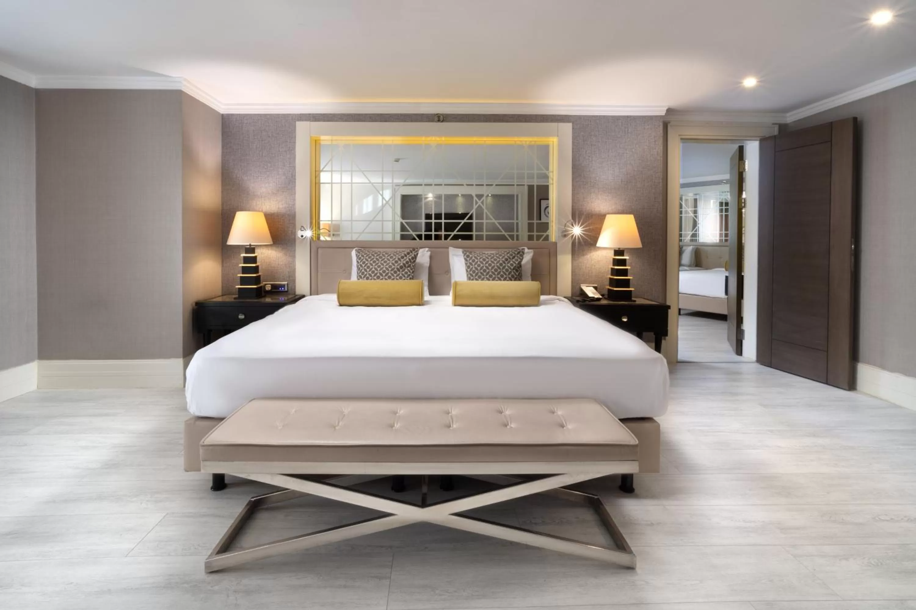 Bed in Mercure Istanbul Bomonti