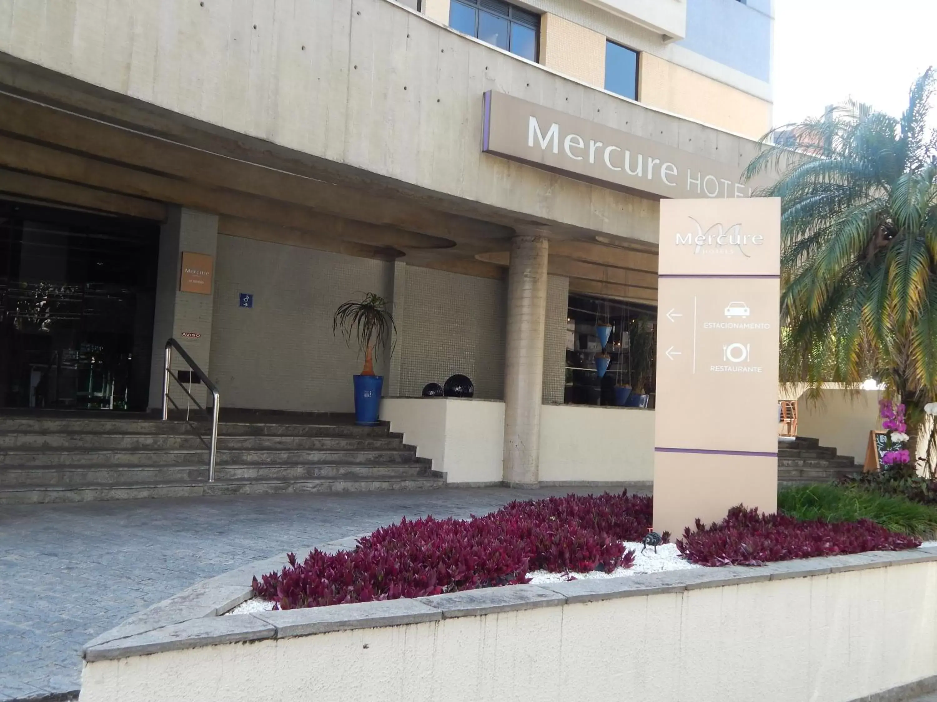 Facade/entrance in Mercure Sao Paulo Moema