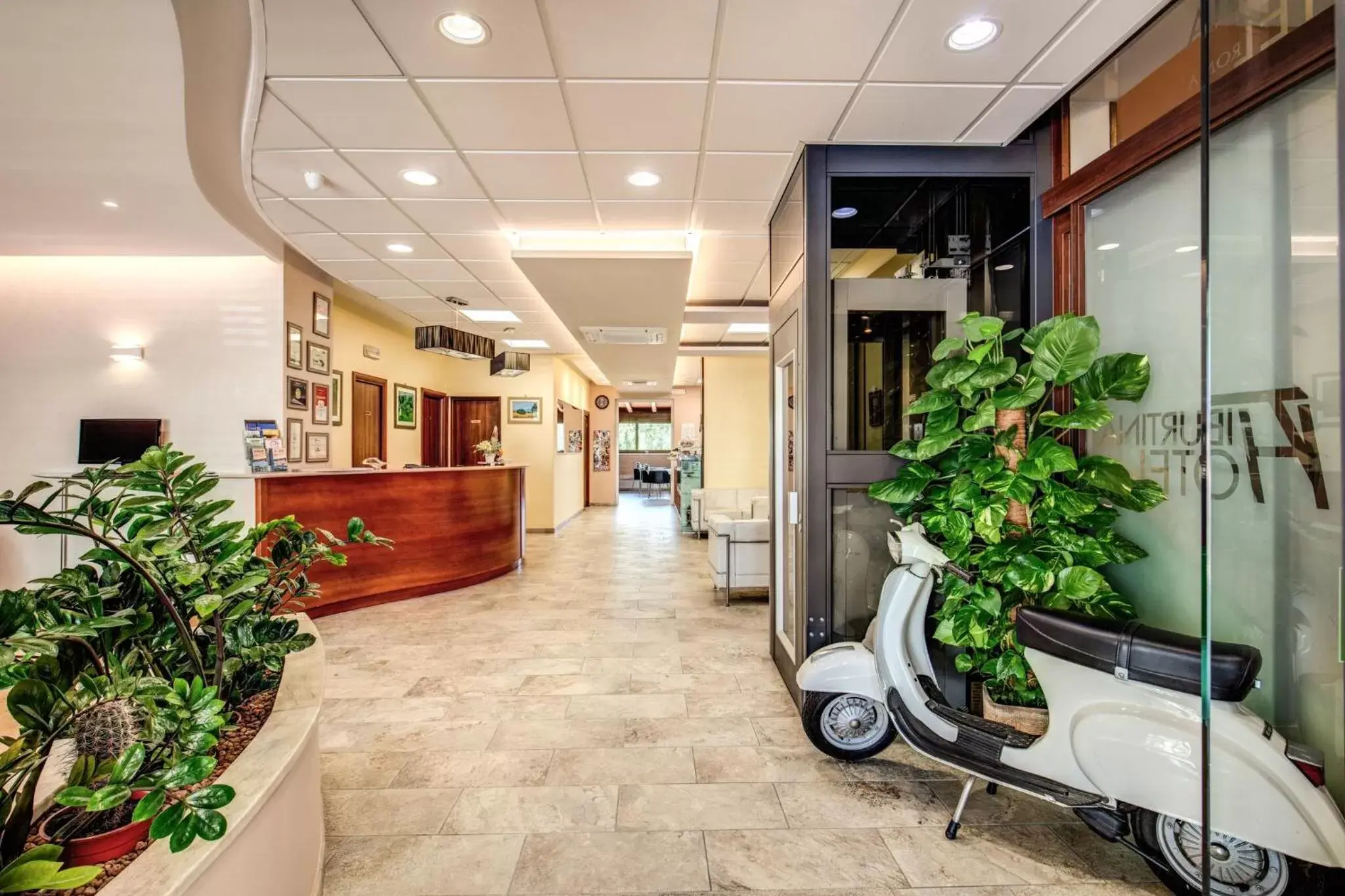 Lobby or reception in Hotel Roma Tiburtina Metro Lobby or reception in Hotel Roma Tiburtina Metro