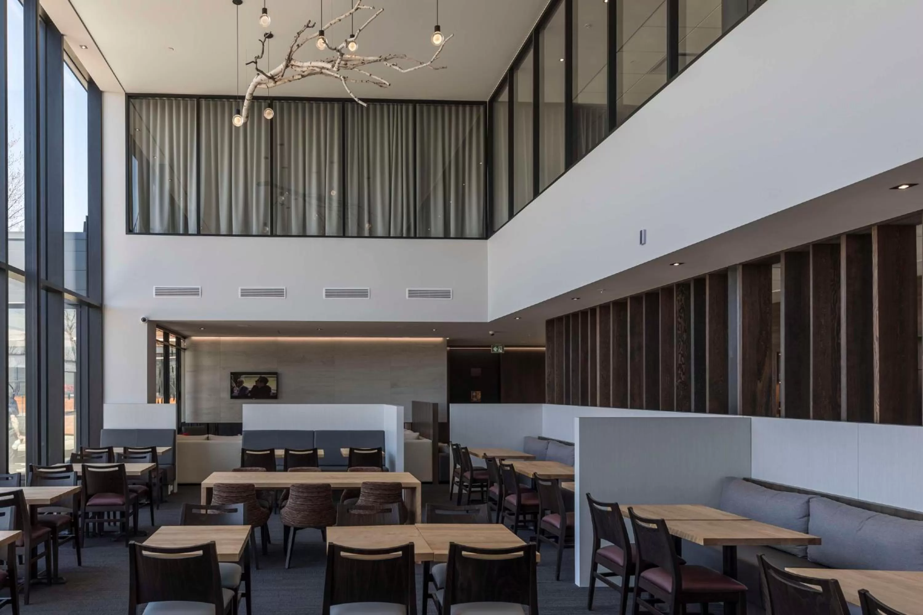 Restaurant/places to eat in Hôtel & Suites Normandin Lévis