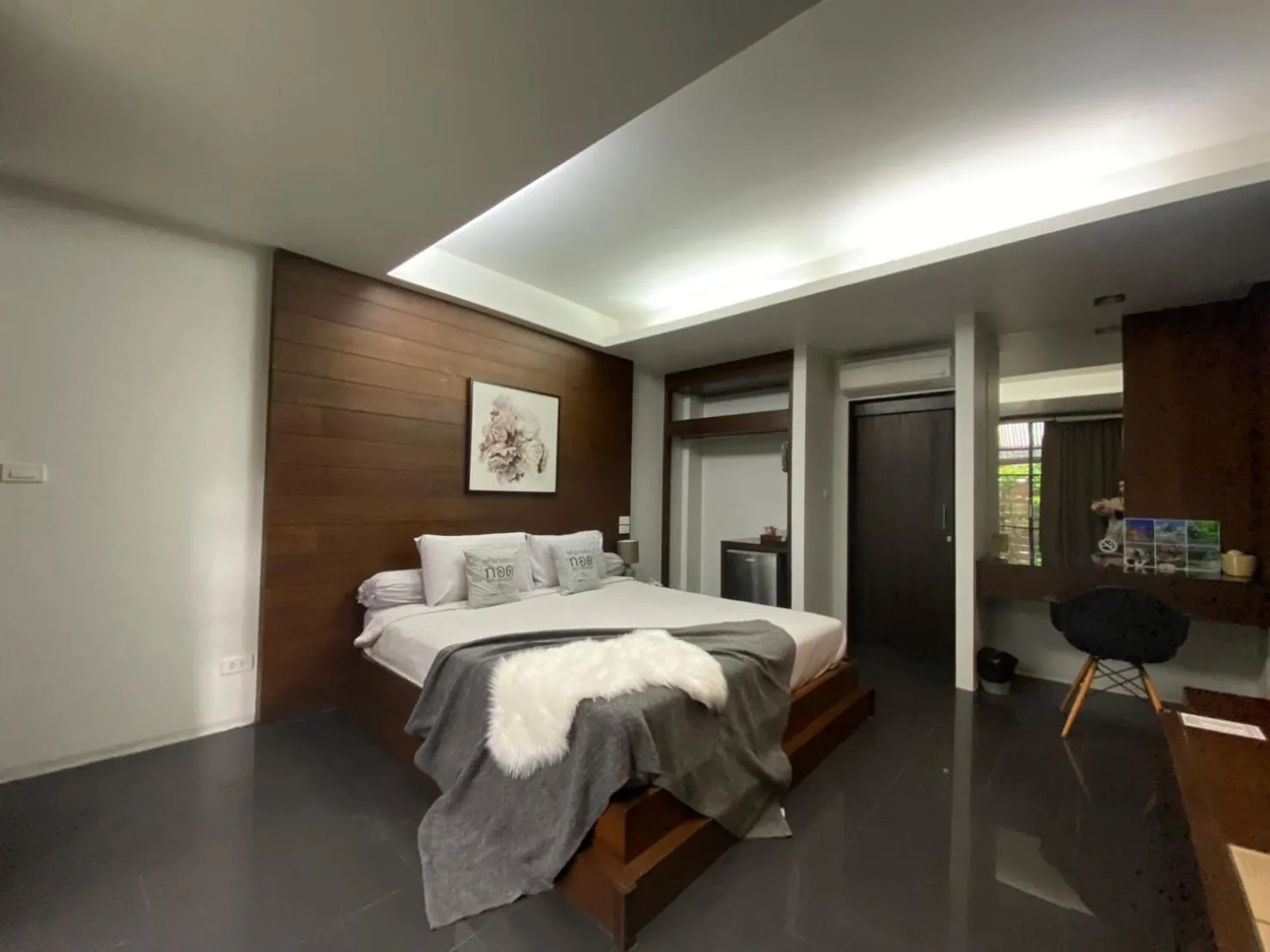 Photo of the whole room, Bed in Gord ChiangMai Hotel