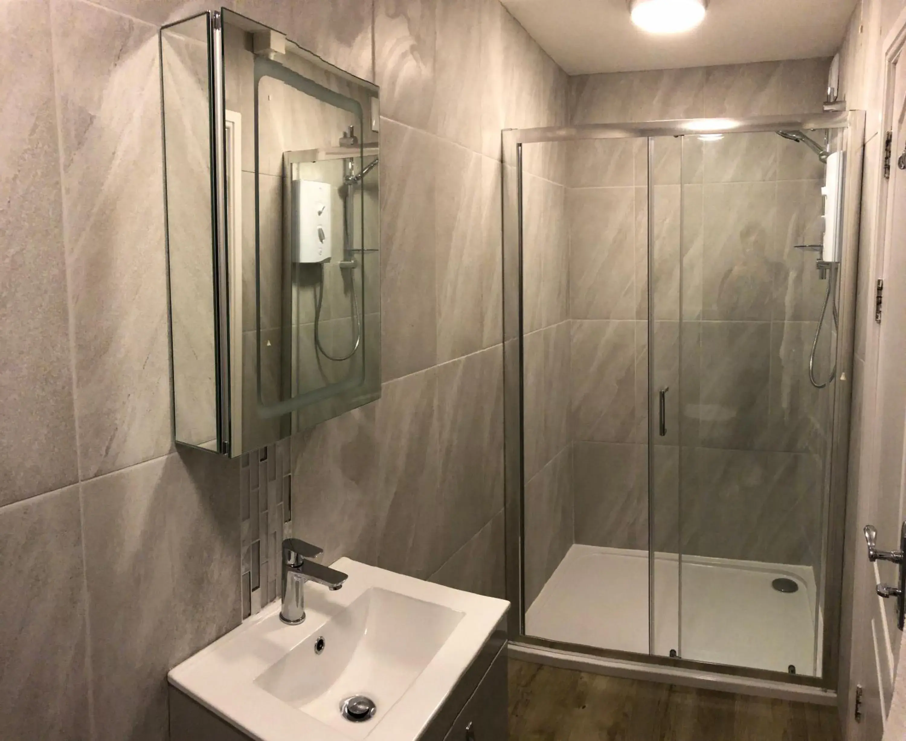 Bathroom in Beacon Country House Hotel & Luxury Shepherd Huts