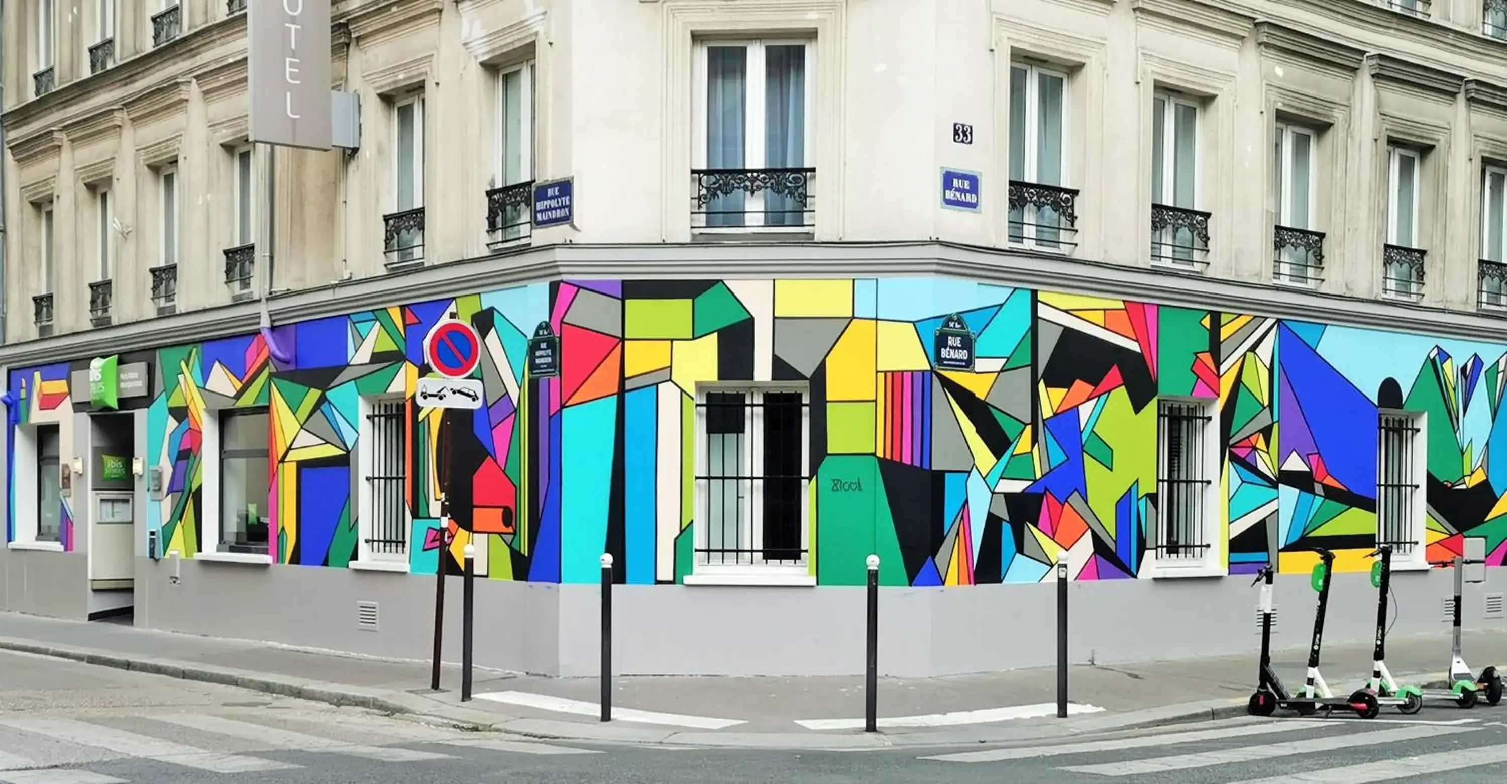 Facade/entrance in Ibis Styles Paris Maine Montparnasse