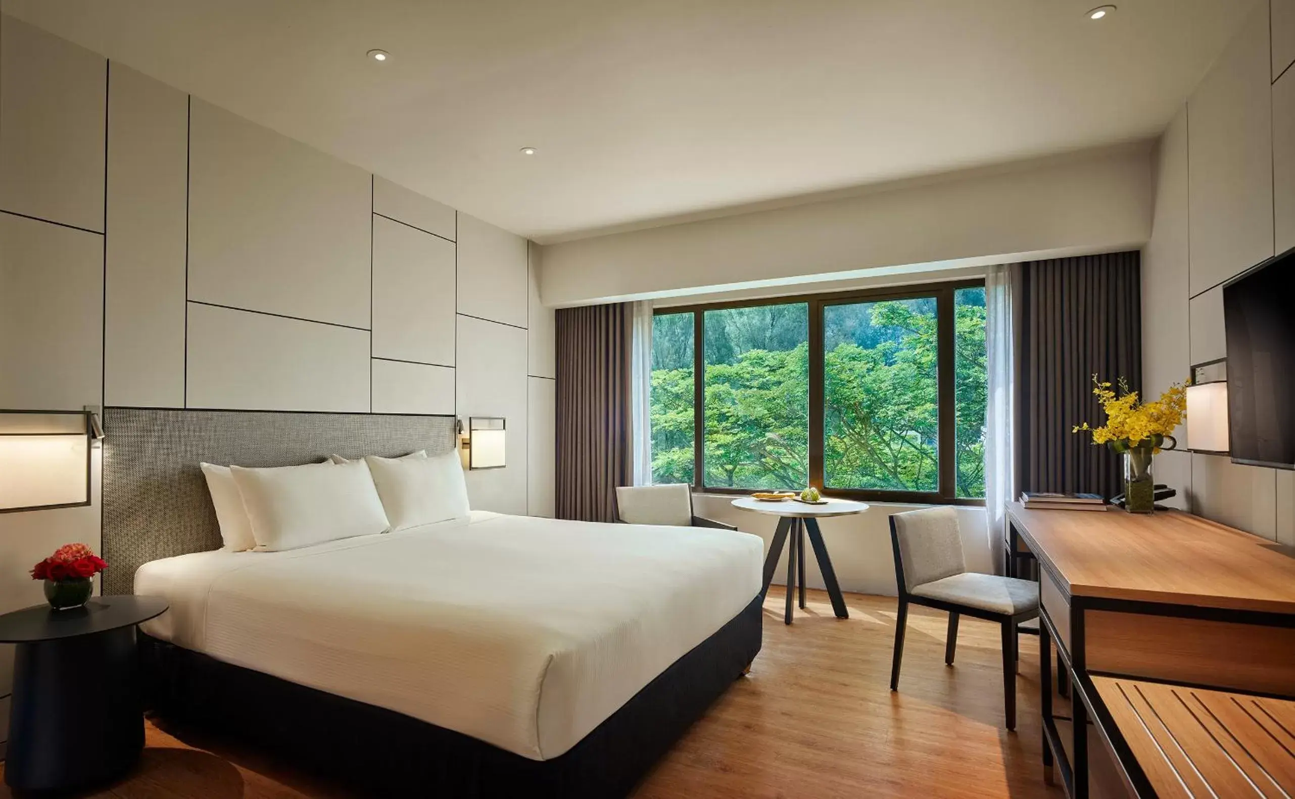 Bedroom, Bed in PARKROYAL Penang Resort