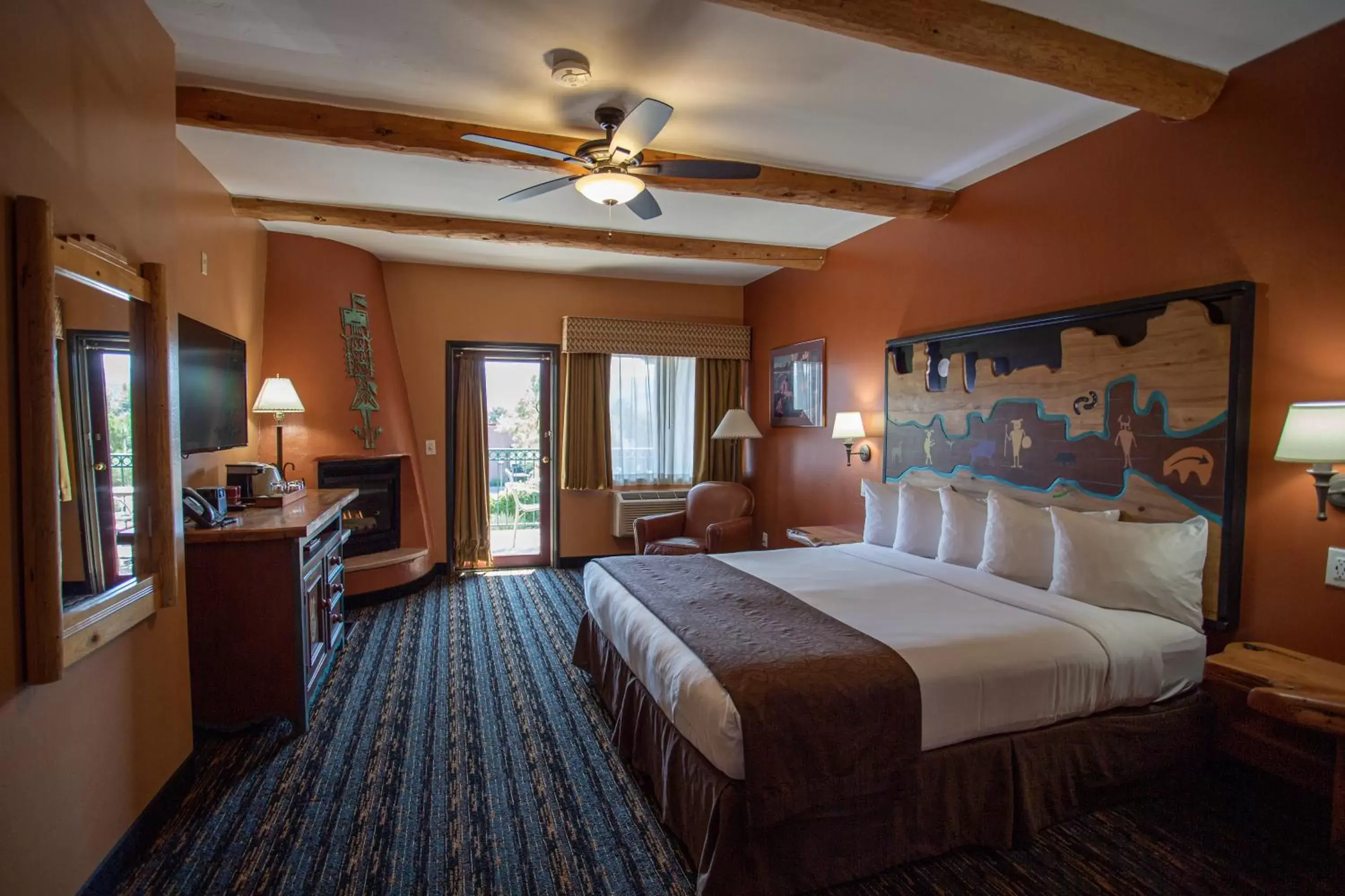 Photo of the whole room in Southwest Inn at Sedona