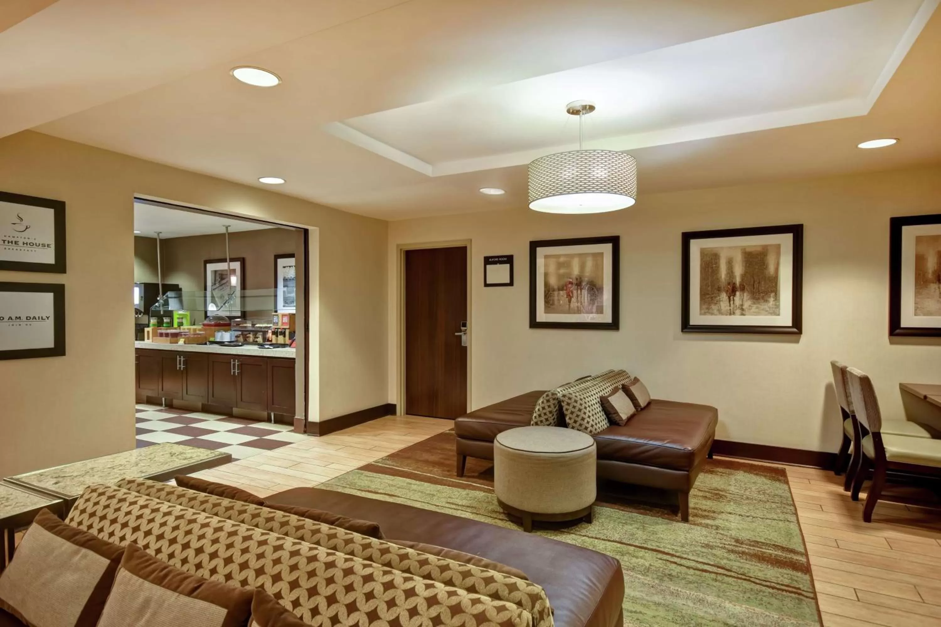 Breakfast in Hampton Inn Atlanta-Mall Of Georgia