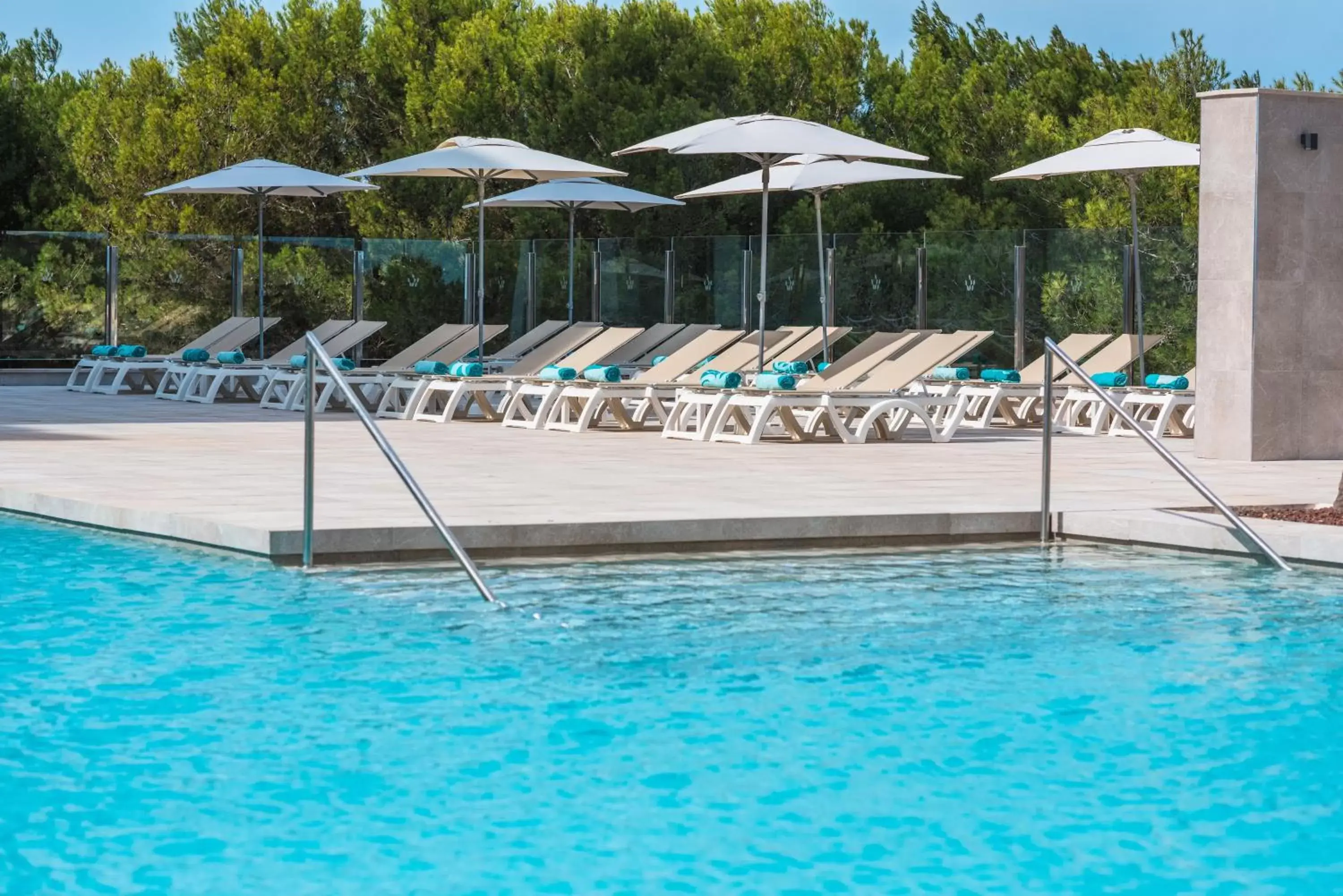 Swimming pool in Iberostar Waves Cala Millor - Adults Only Swimming pool in Iberostar Waves Cala Millor - Adults Only