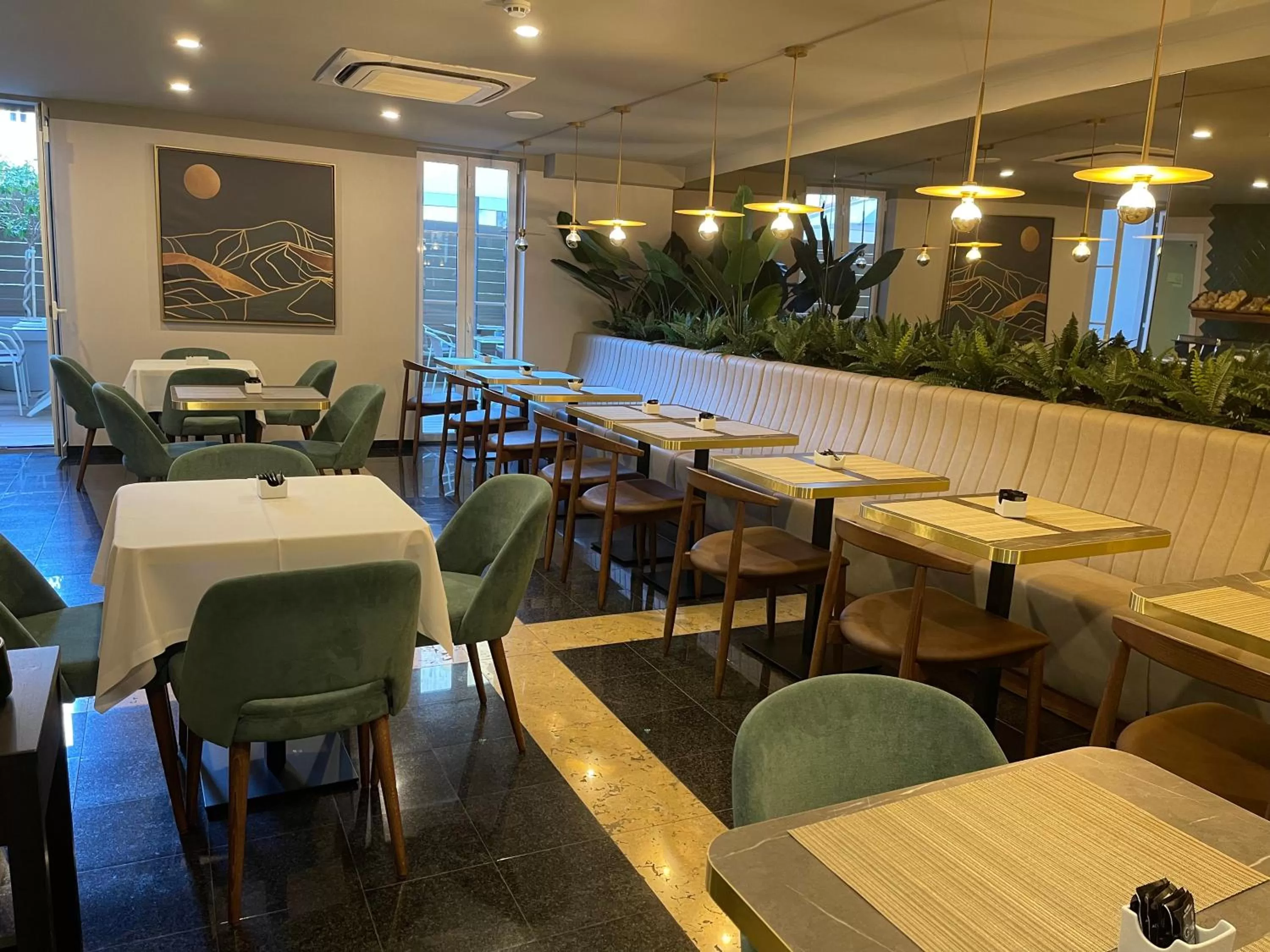 Restaurant/places to eat in Hotel Sete Colinas