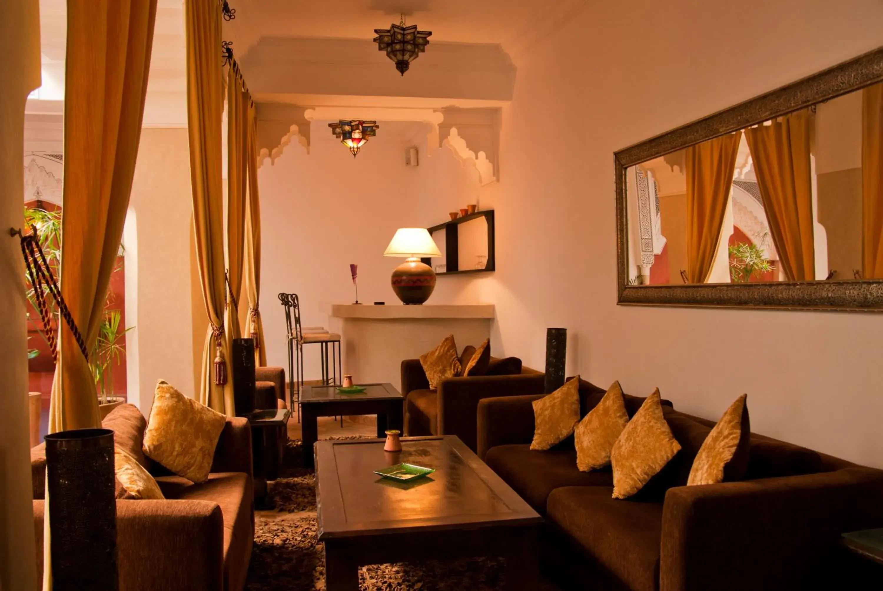 Seating area, Lounge/Bar in Riad Dar Foundouk and Spa