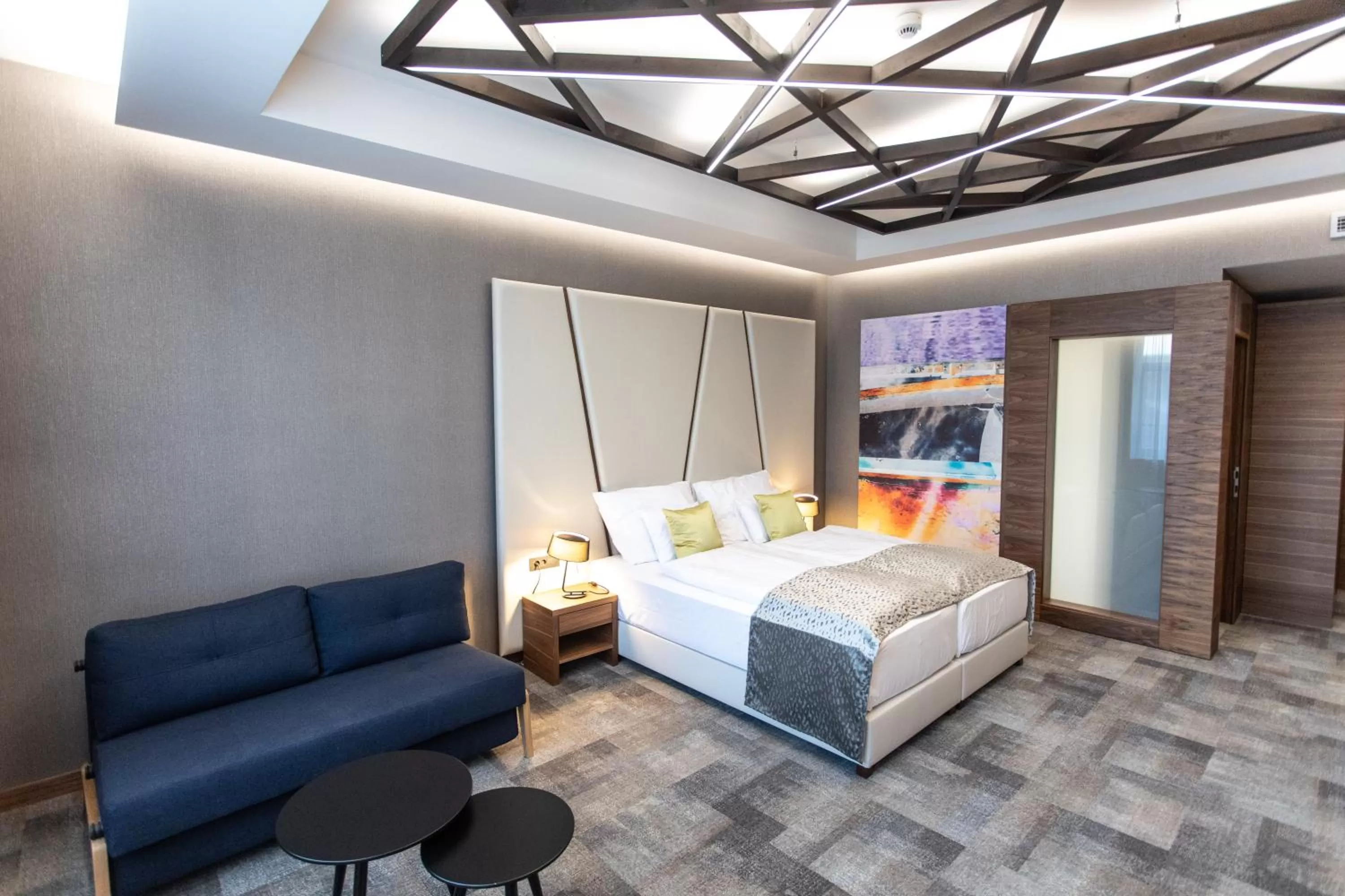 Photo of the whole room, Bed in Artis Boutique Hotel