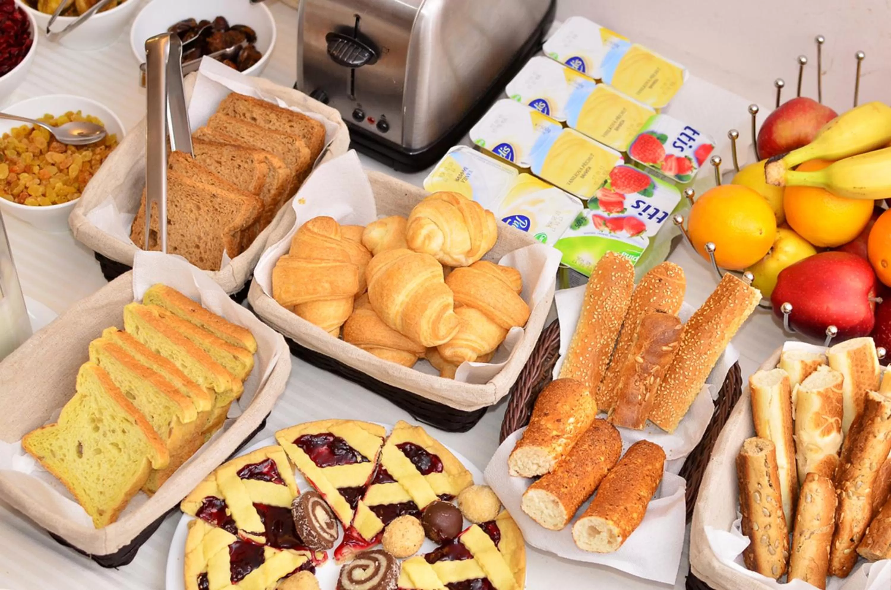 Continental breakfast in Hotel Vlaho
