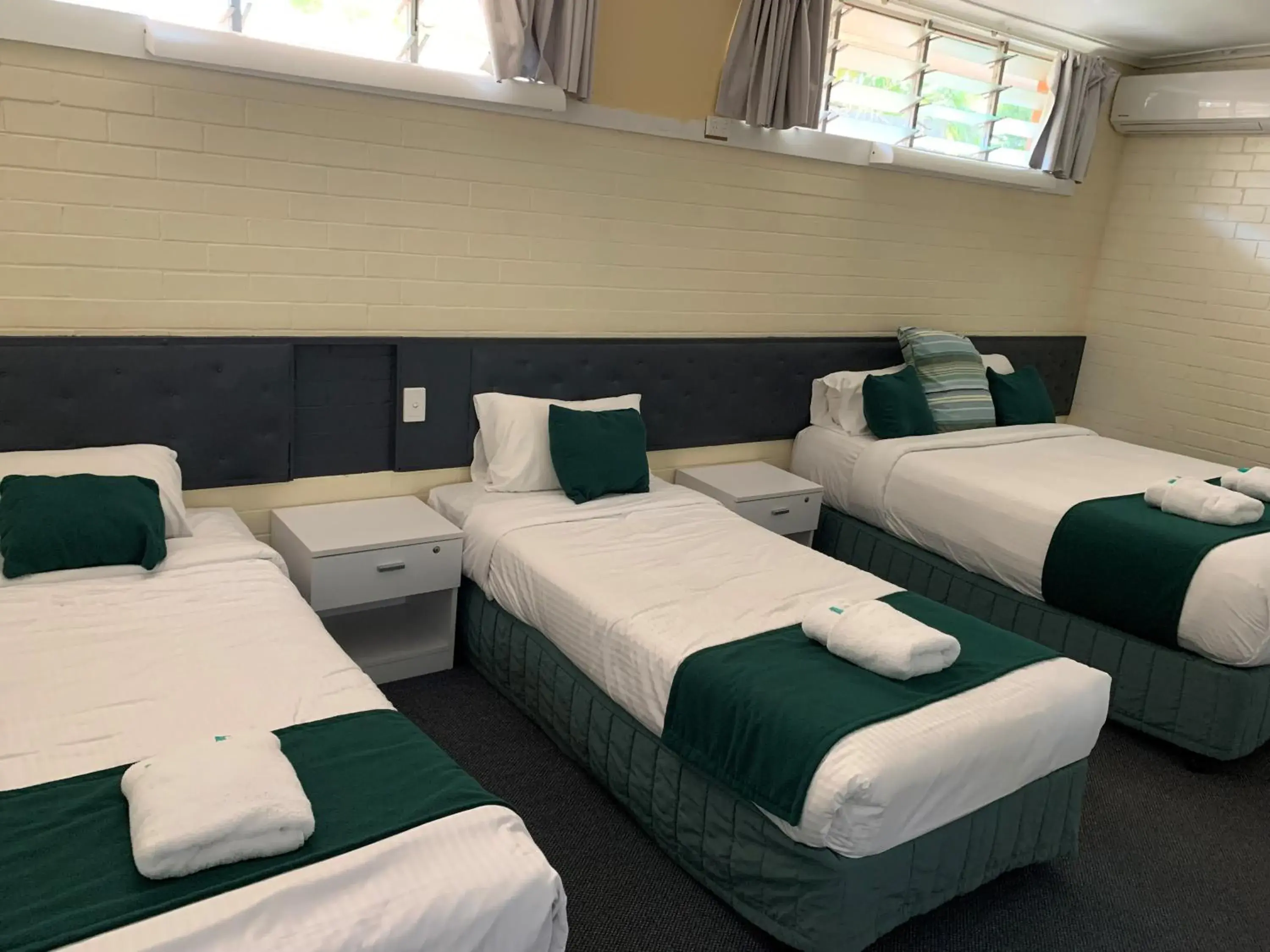 Bed in Arkana Motel