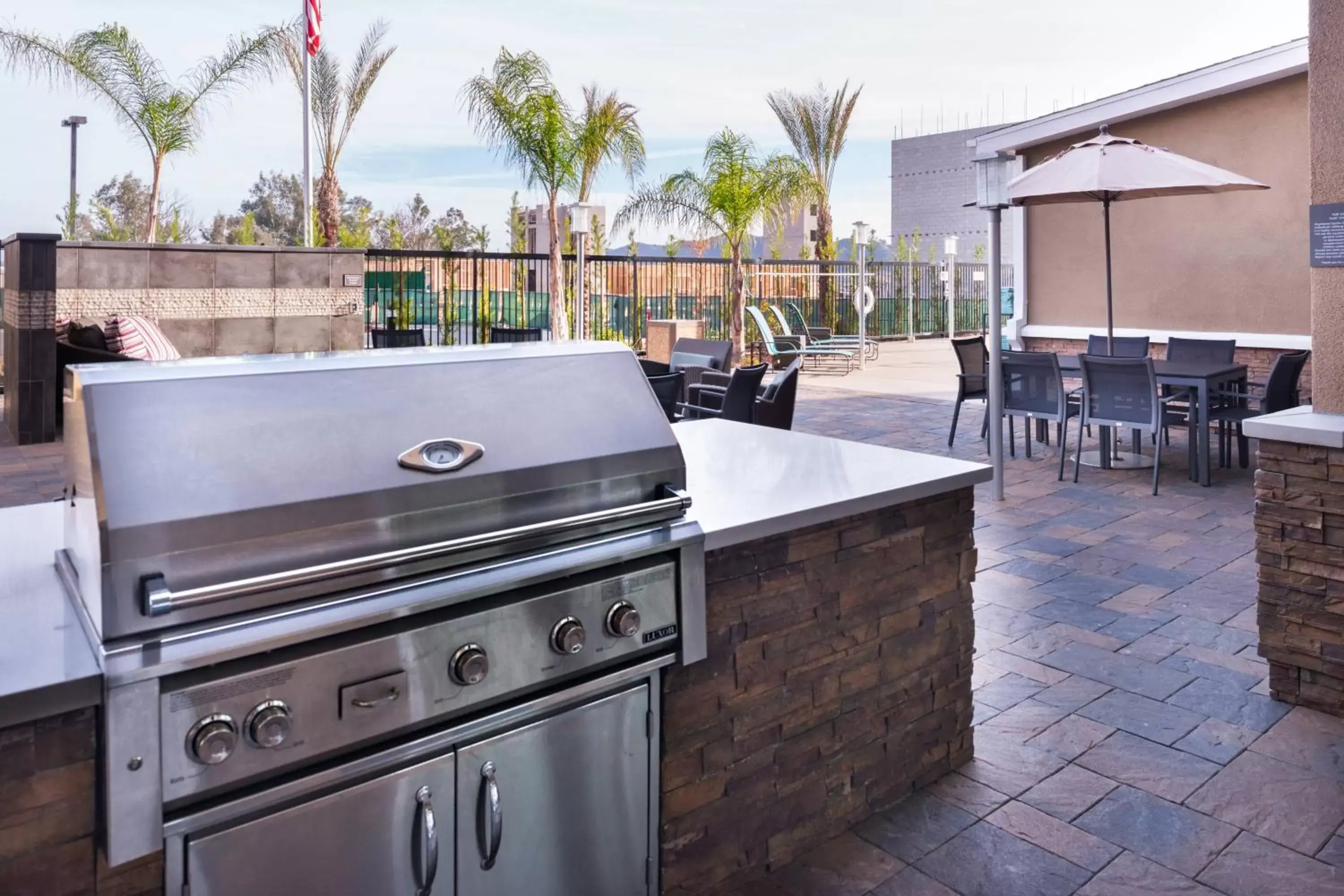 Restaurant/places to eat, BBQ Facilities in Residence Inn by Marriott Temecula Murrieta