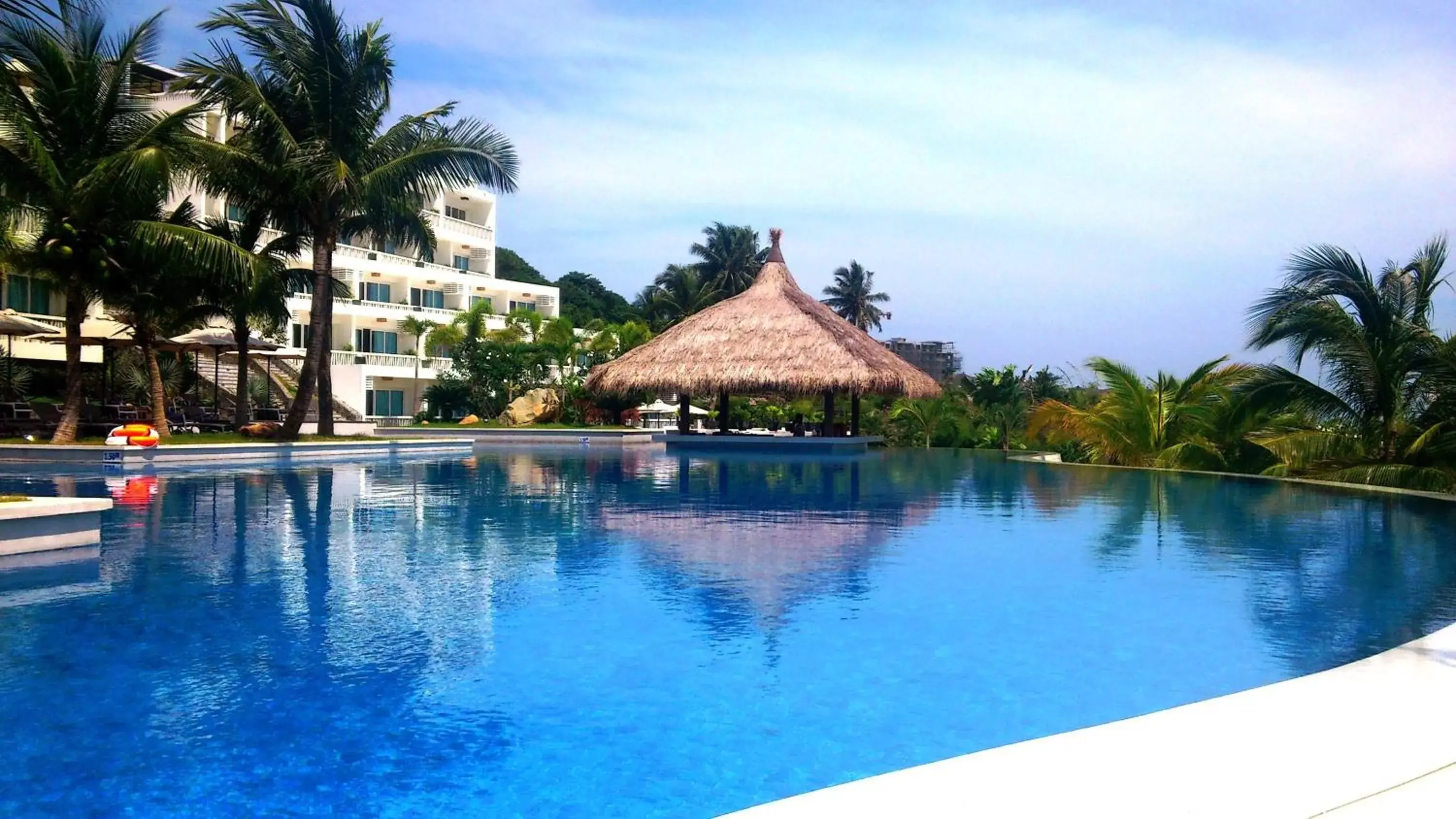 Swimming Pool in The Cliff Resort & Residences