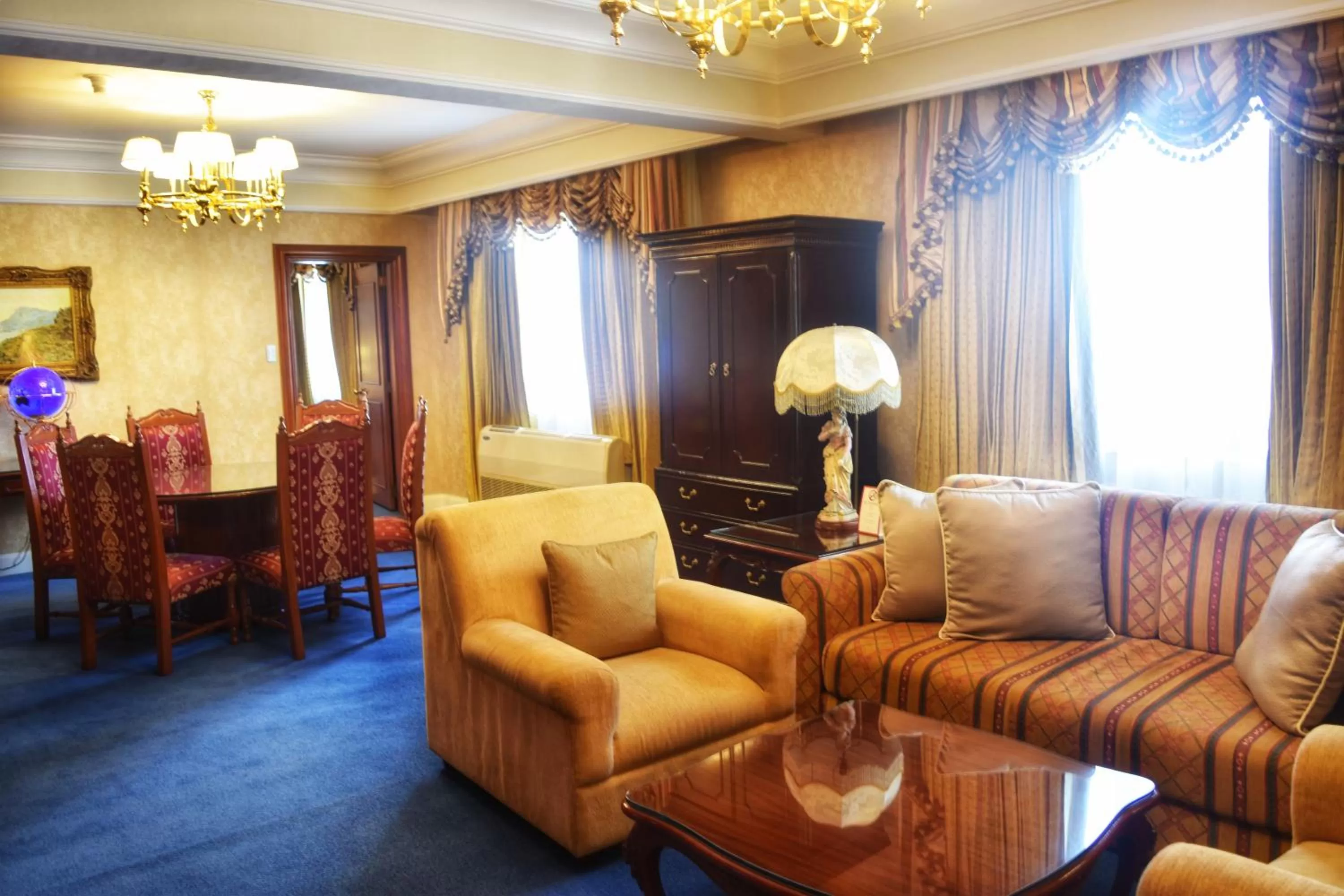 Living room in Manila Prince Hotel