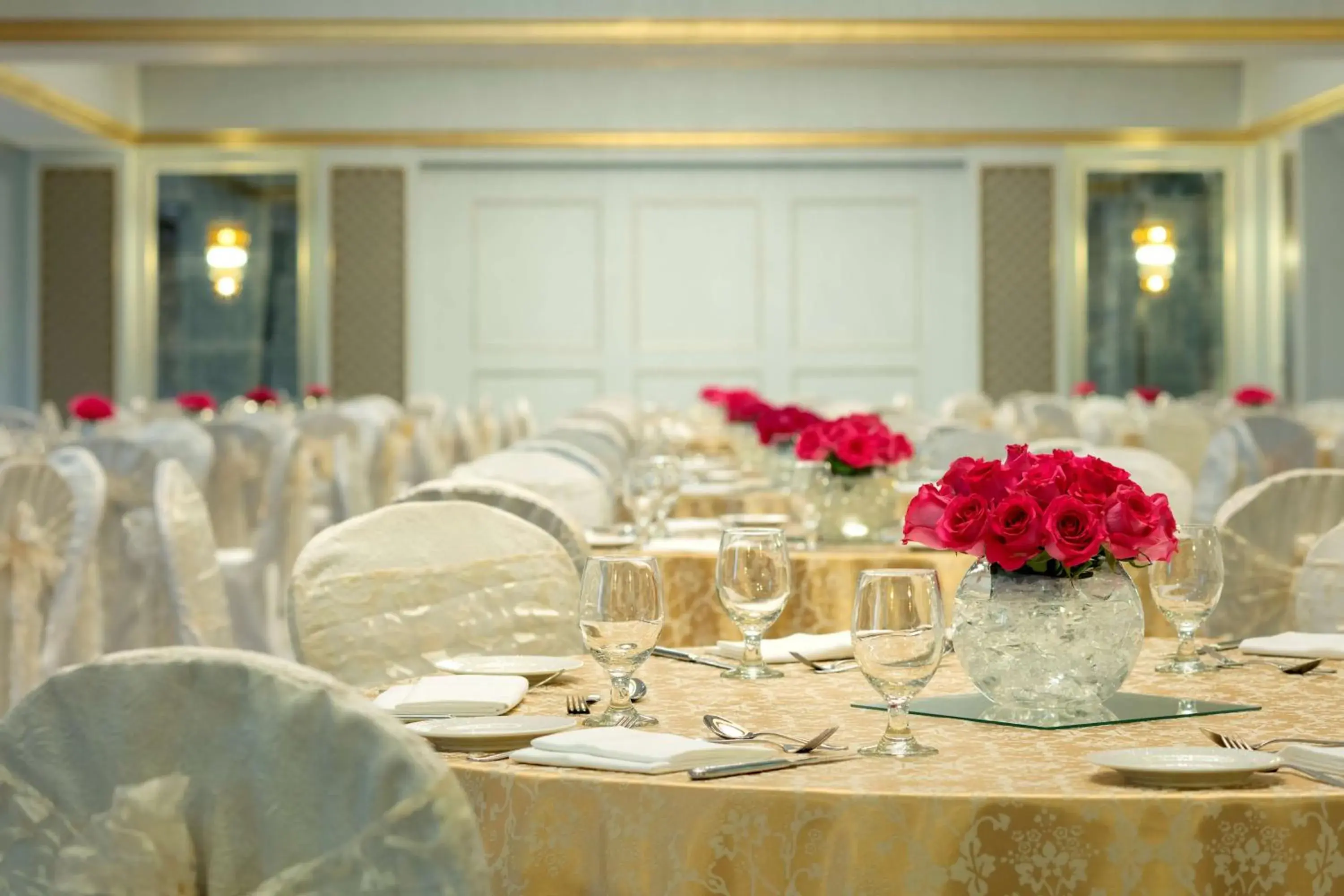 On site, Banquet Facilities in Radisson Blu Hotel, Dubai Deira Creek