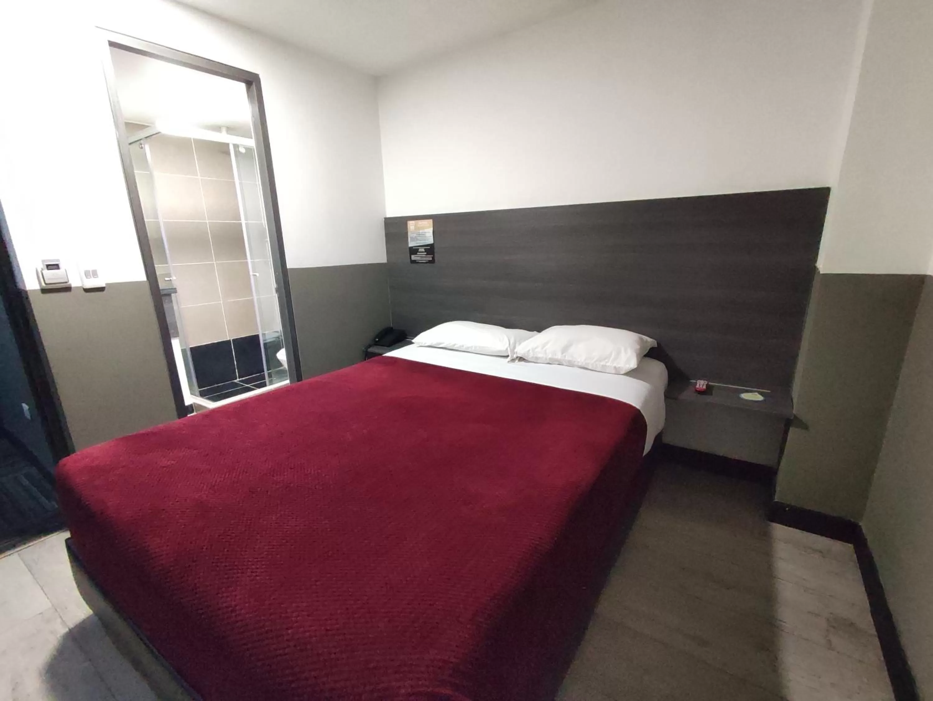 Bed in Hotel Express 53