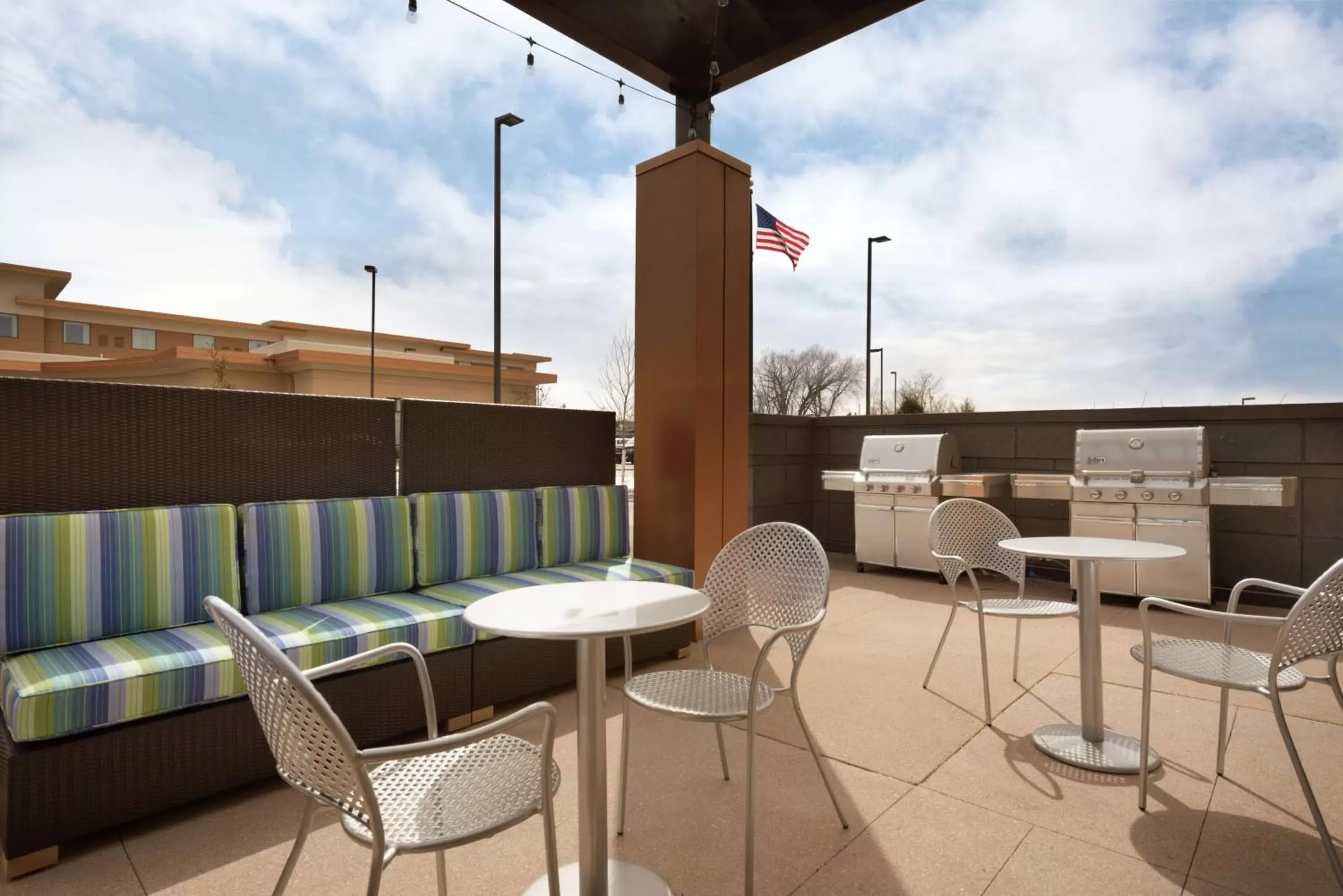 Patio, Balcony/Terrace in Home2 Suites by Hilton Milwaukee Airport