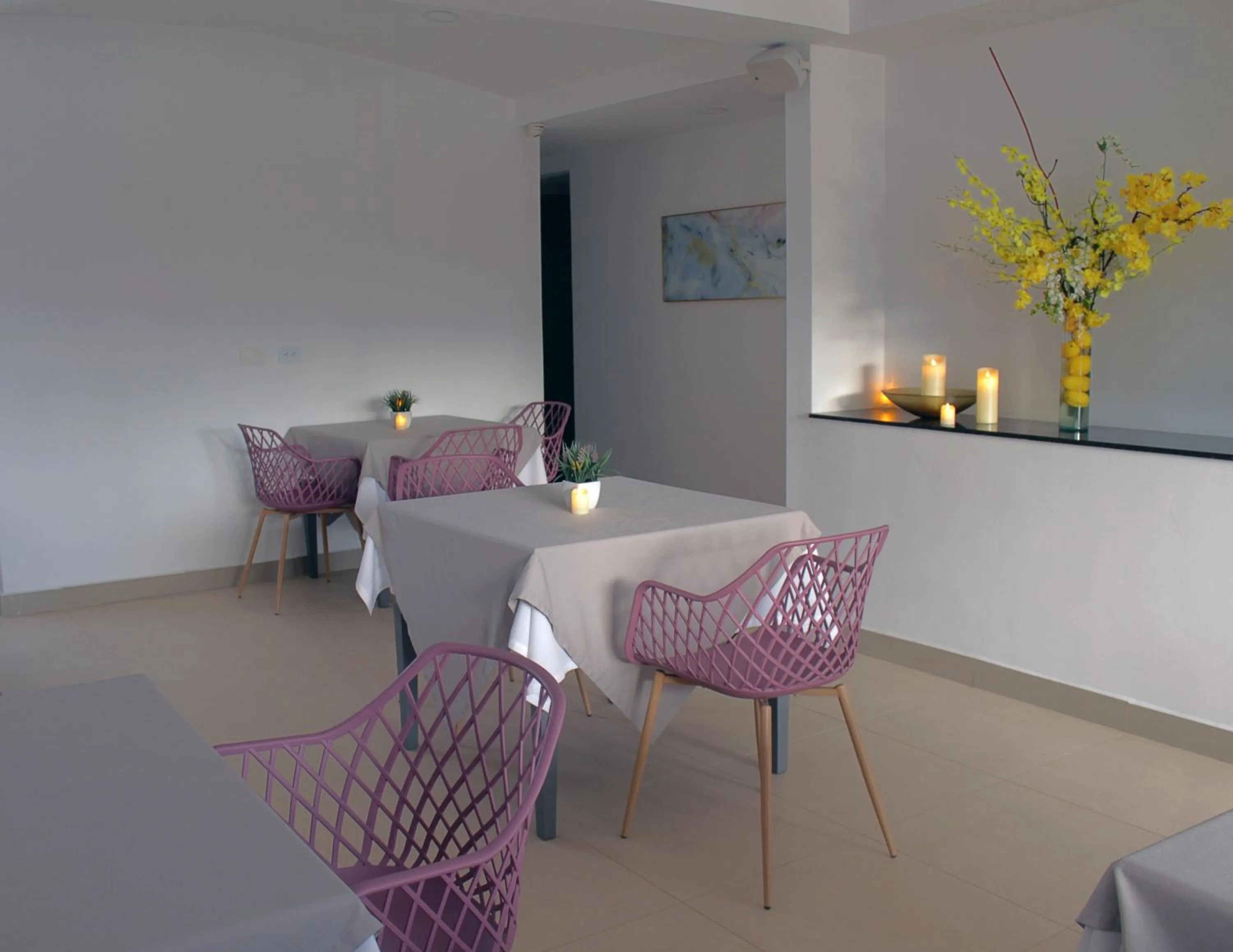 Restaurant/places to eat in Hotel Suite Comfort