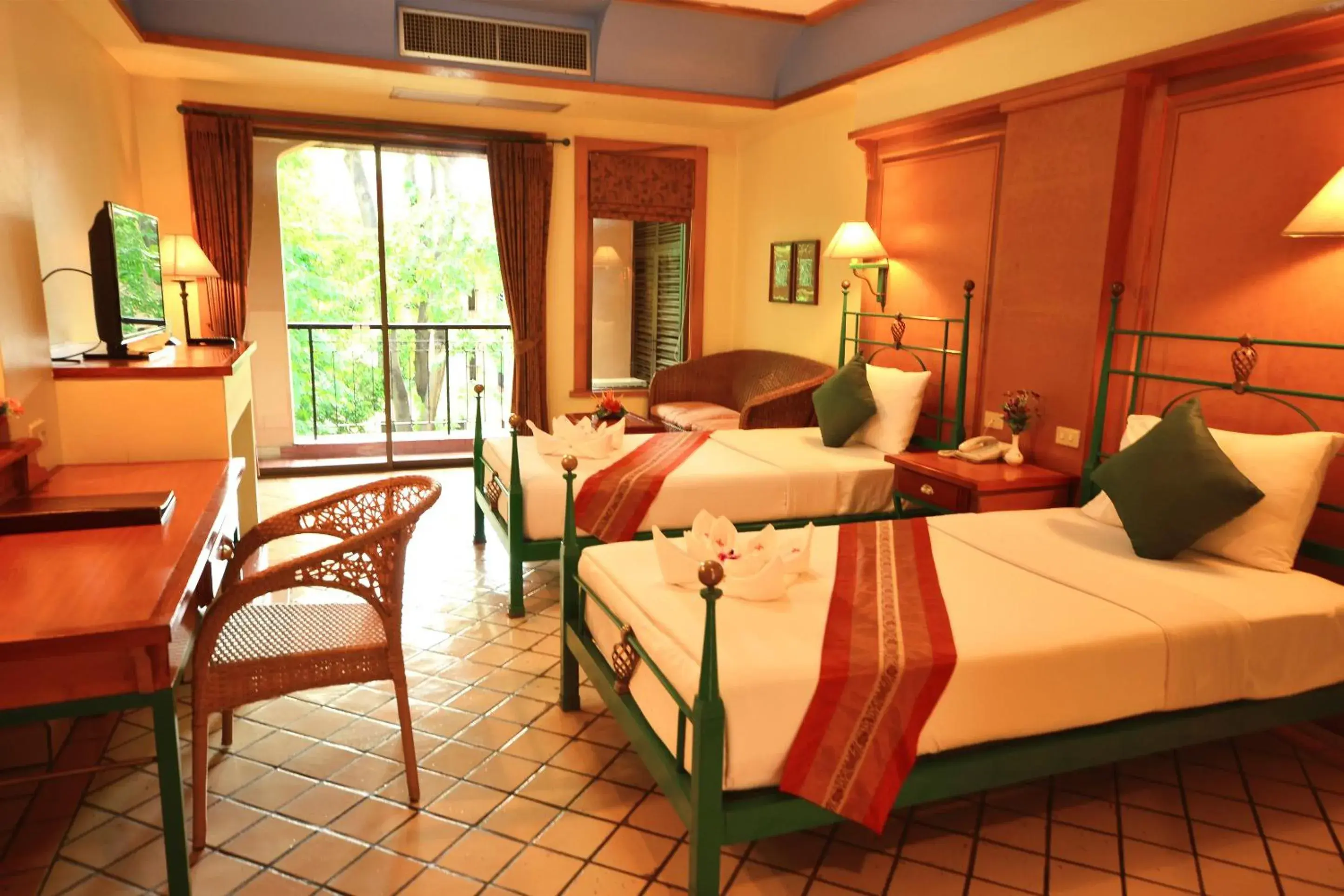 Bed in Pung-waan Resort & Spa