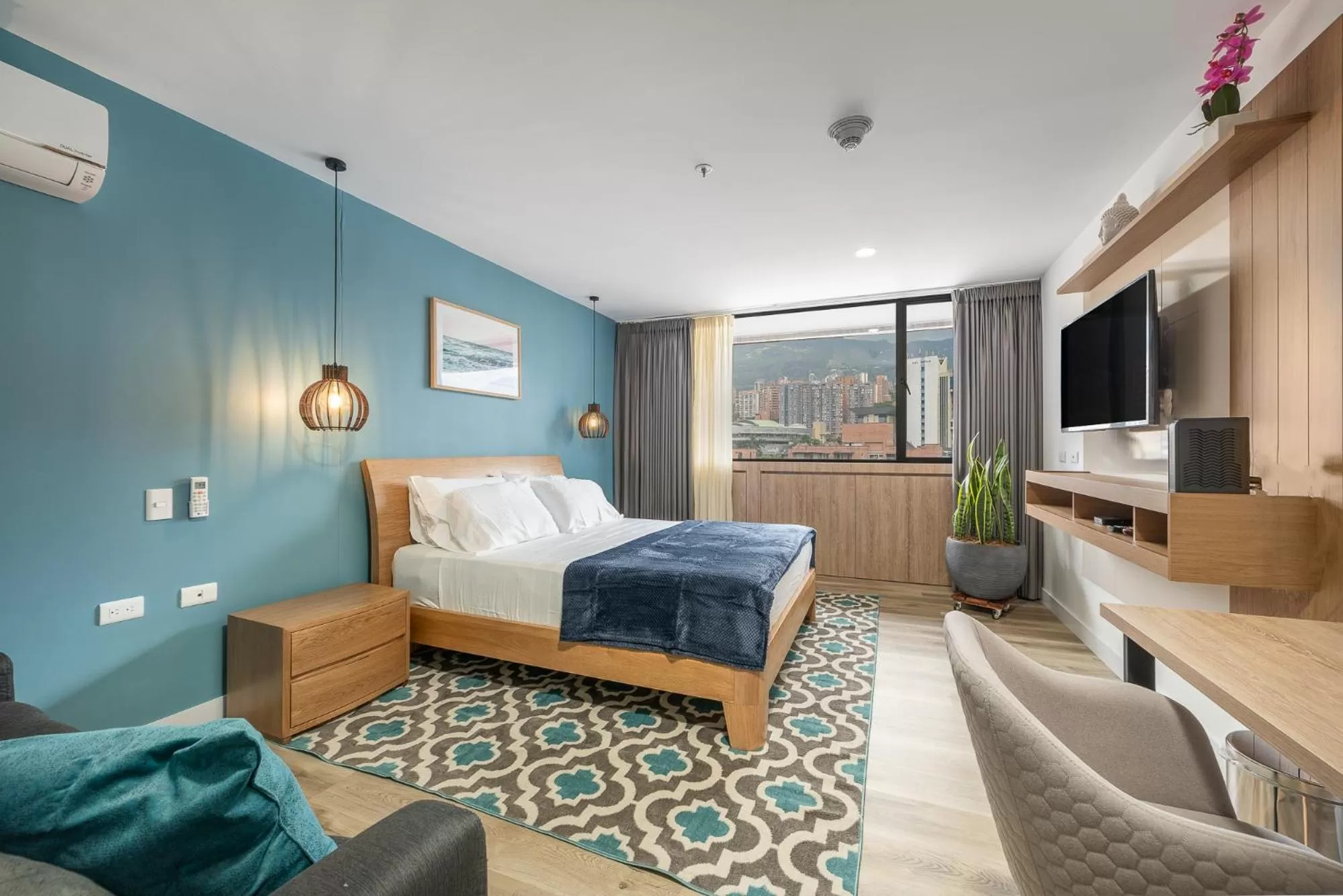 Bedroom, Bed in Apartamentos Go Living & Suites by HOUSY HOST