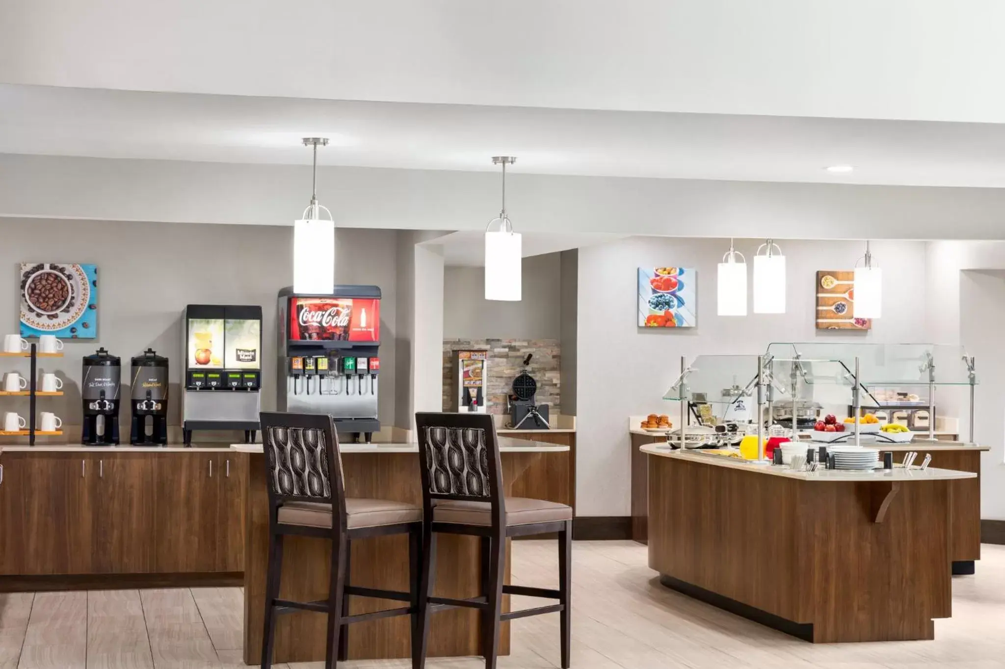 Breakfast, Restaurant/Places to Eat in Staybridge Suites Fort Wayne, an IHG Hotel
