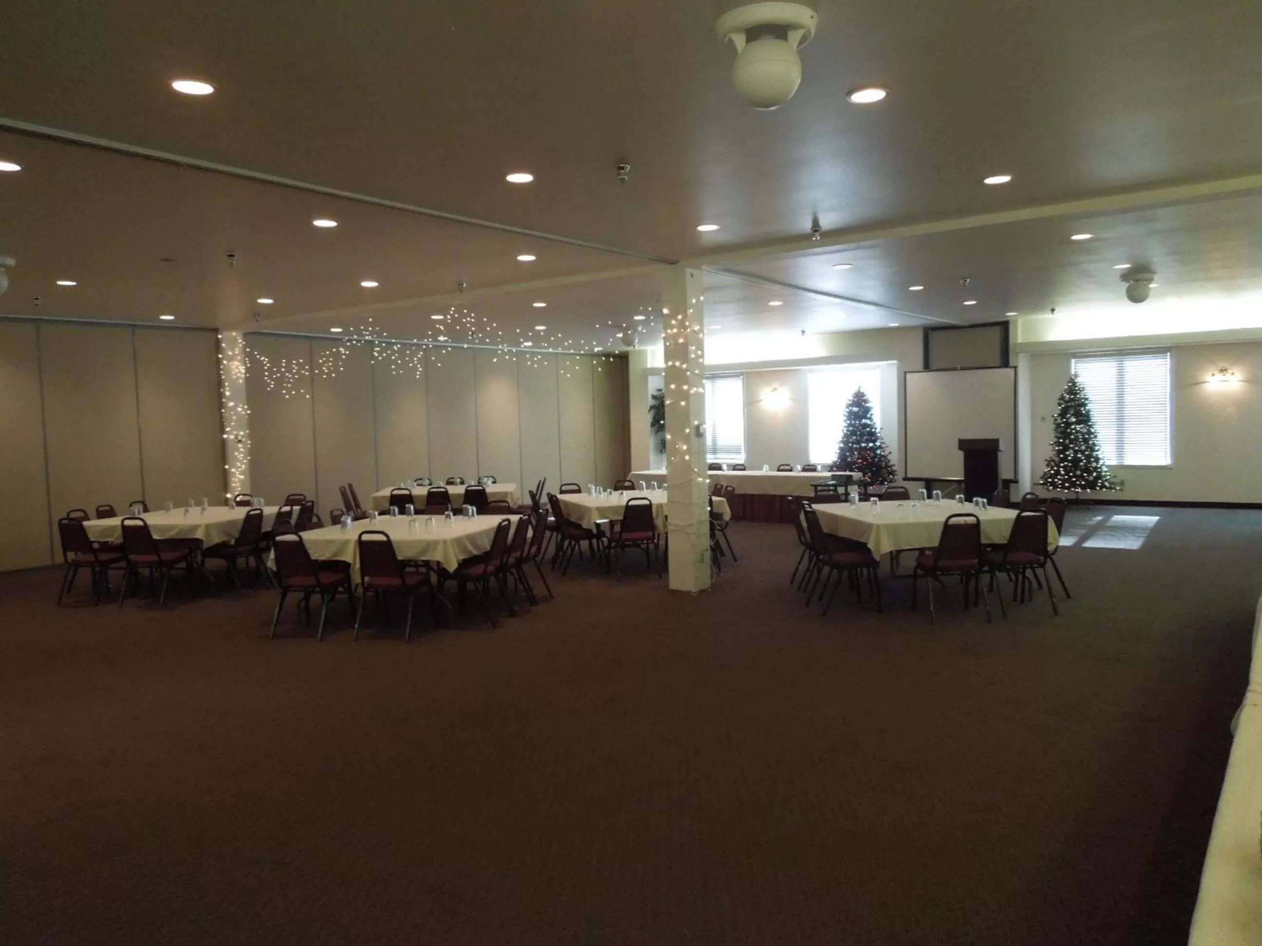 Business facilities in Inn at Lander, Travelodge by Wyndham