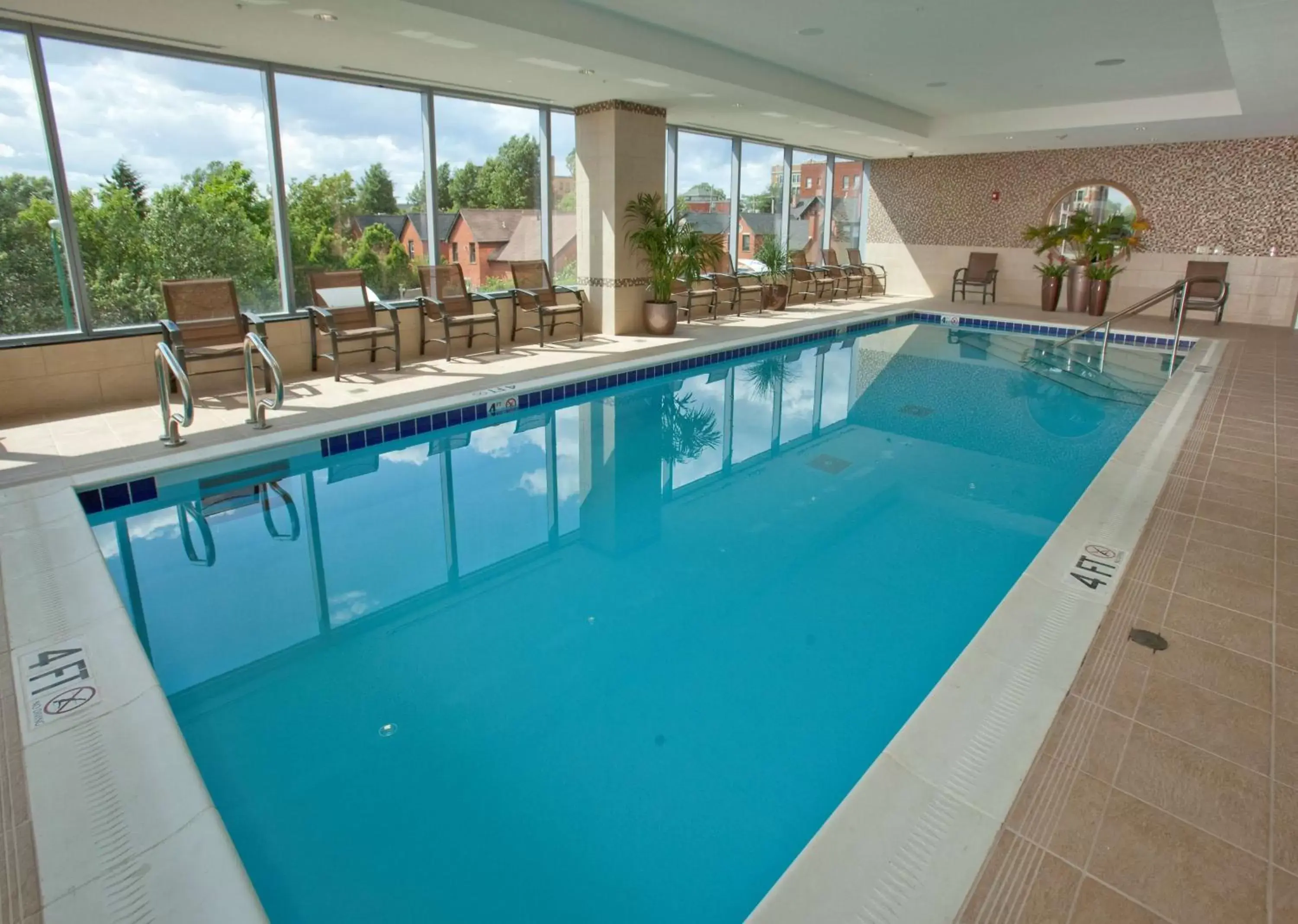 Pool view in Embassy Suites Buffalo Pool view in Embassy Suites Buffalo