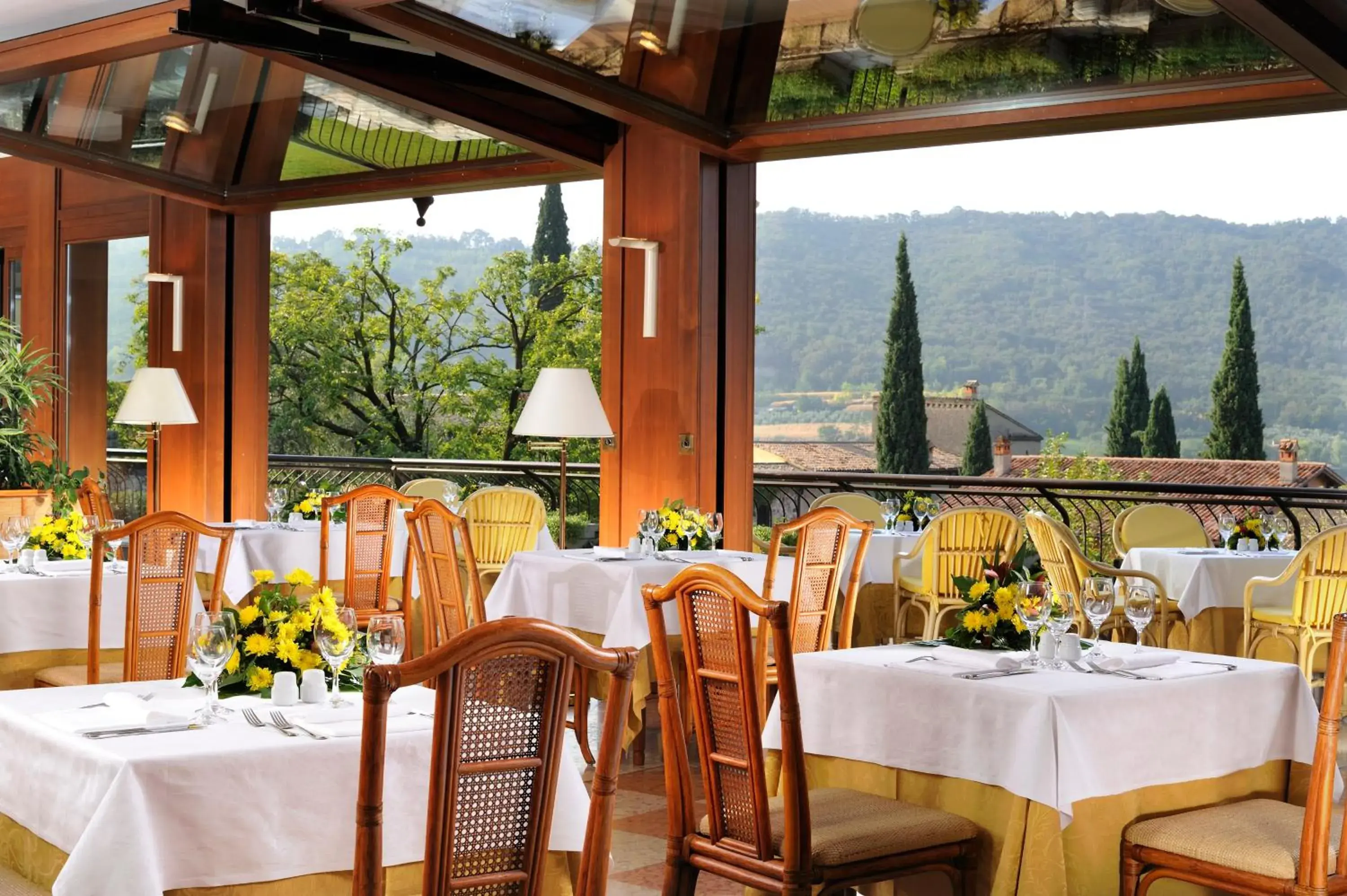 Restaurant/Places to Eat in Poiano Garda Resort Hotel