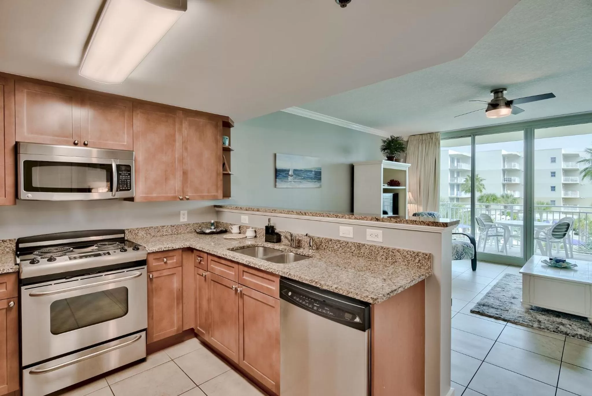 Kitchen or kitchenette in Waterscape Resort by Tufan