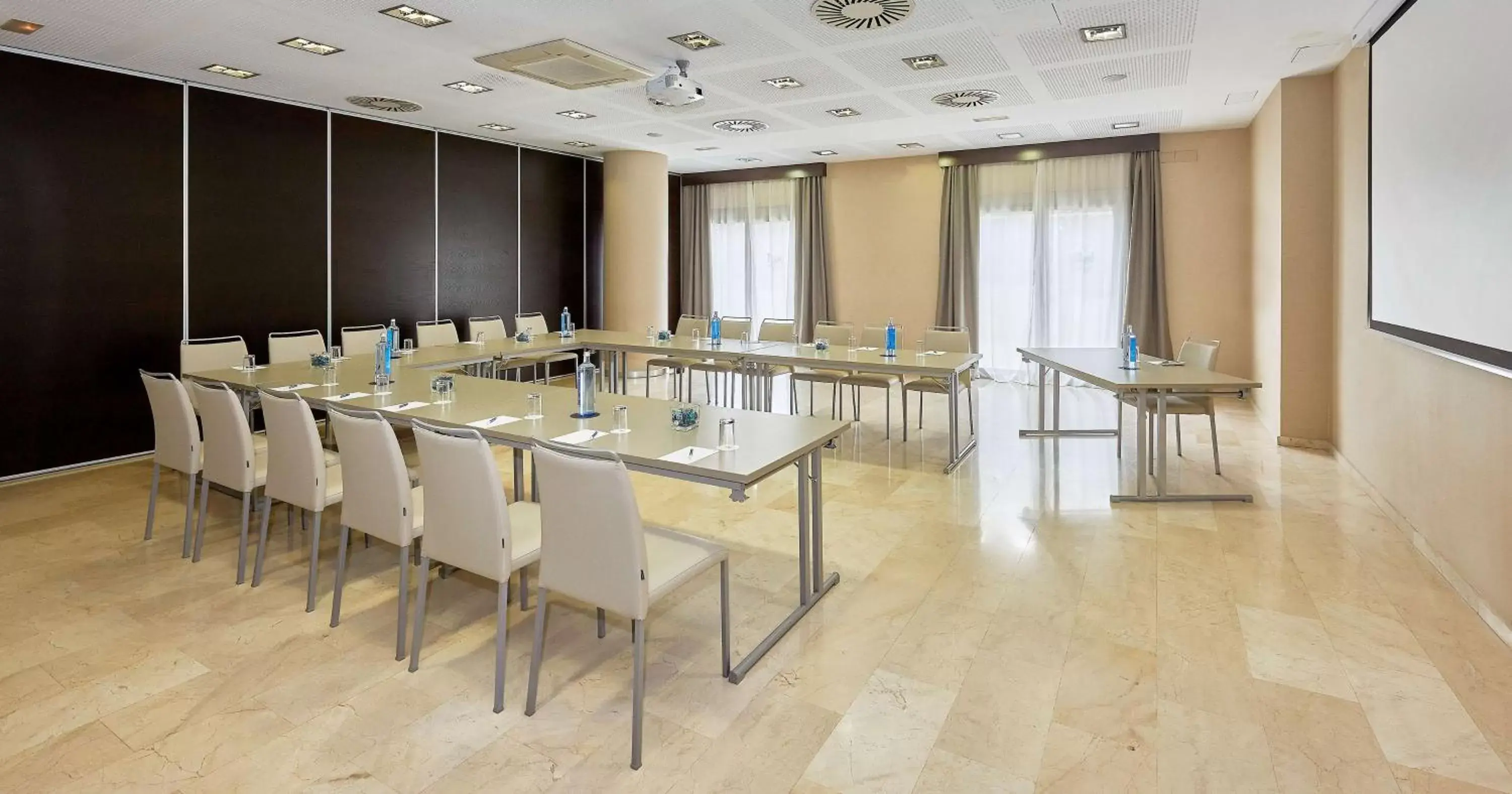 Meeting/conference room in NH Alicante