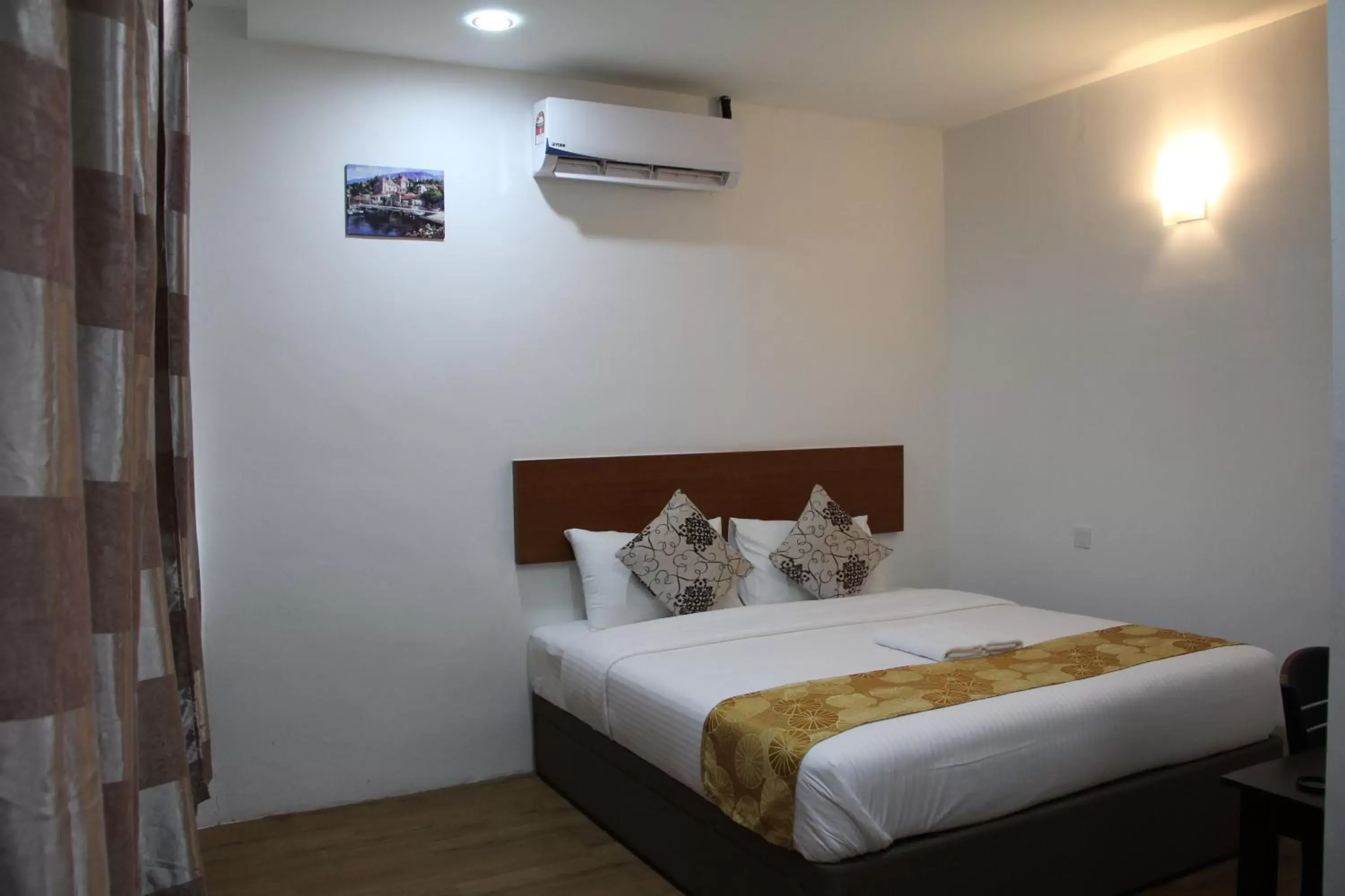 Bed in Big Apple Hotel Bed in Big Apple Hotel