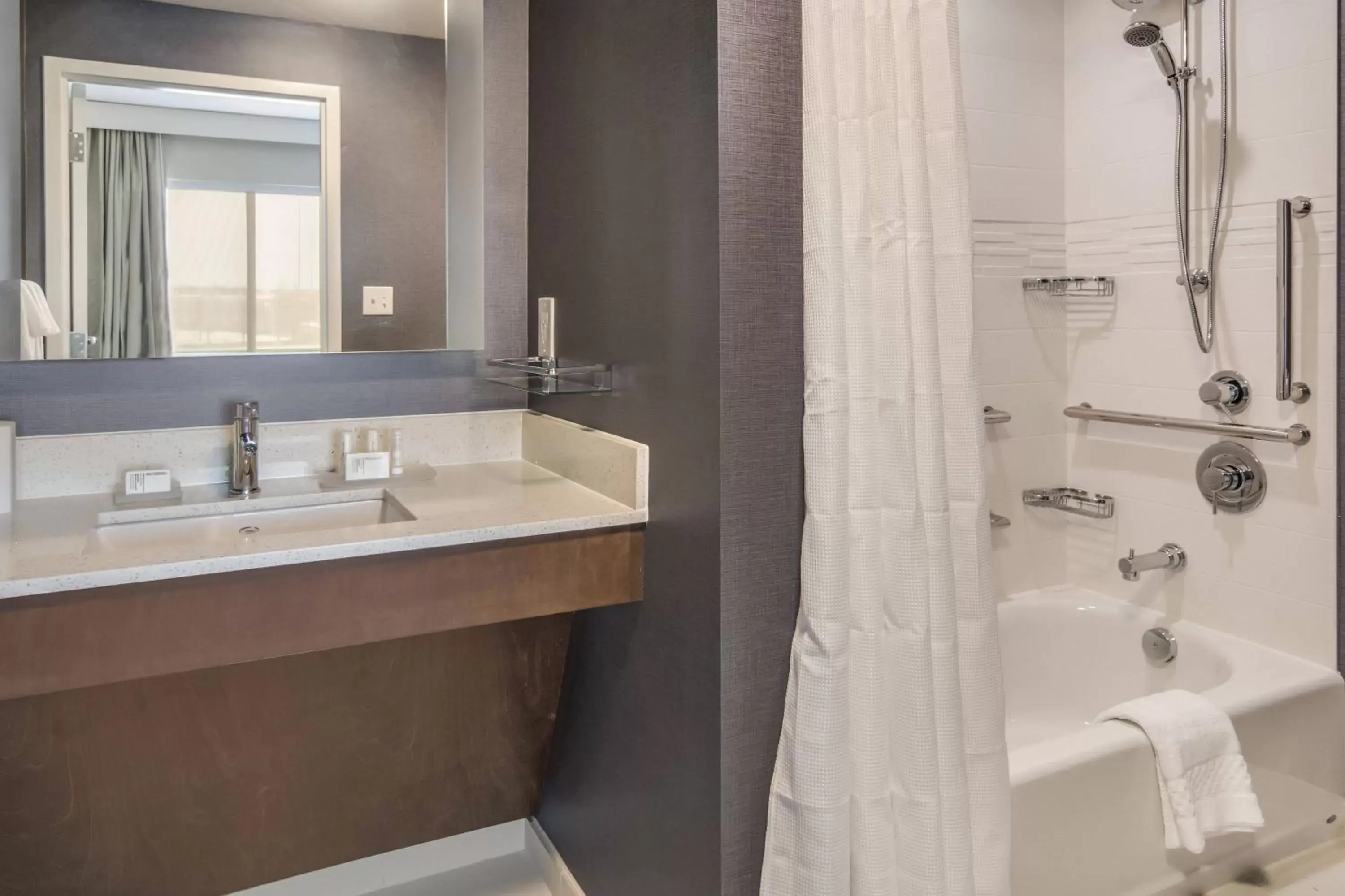 Bathroom in Residence Inn by Marriott Dallas DFW Airport West/Bedford