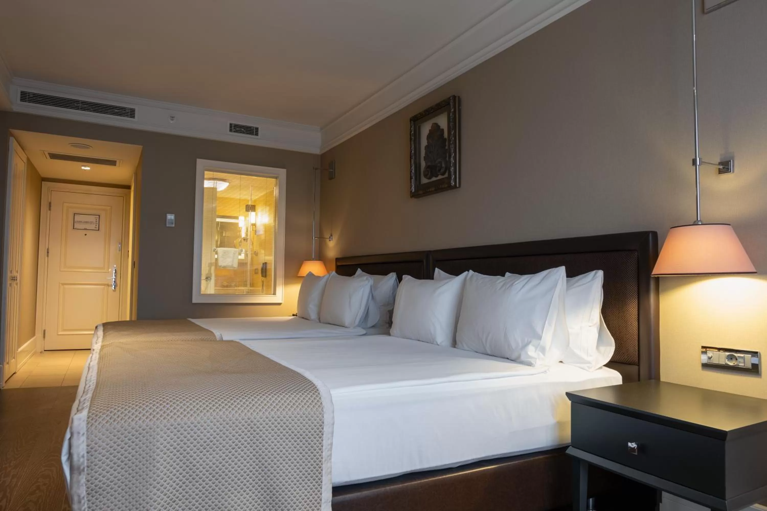 Bed in Windsor Hotel & Convention Center Istanbul