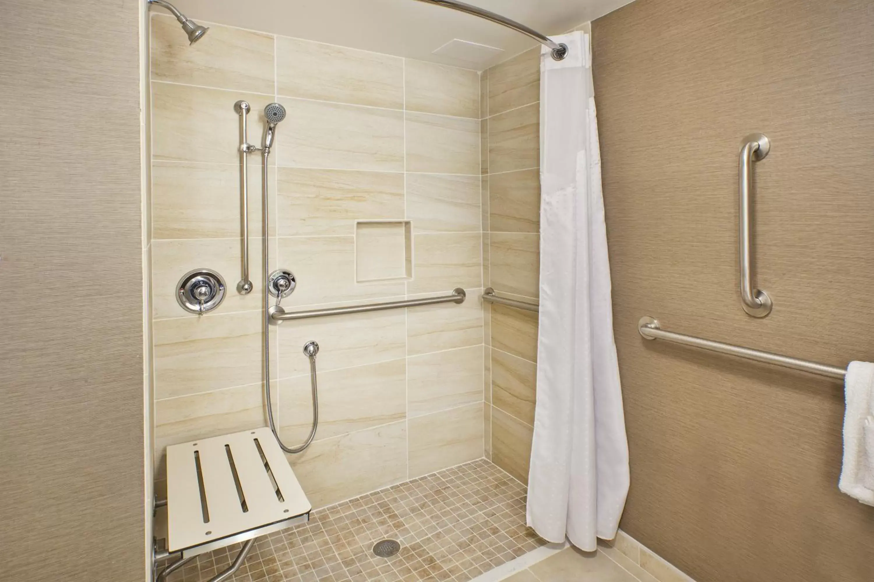 Photo of the whole room, Bathroom in Holiday Inn Washington-Dulles International Airport, an IHG Hotel