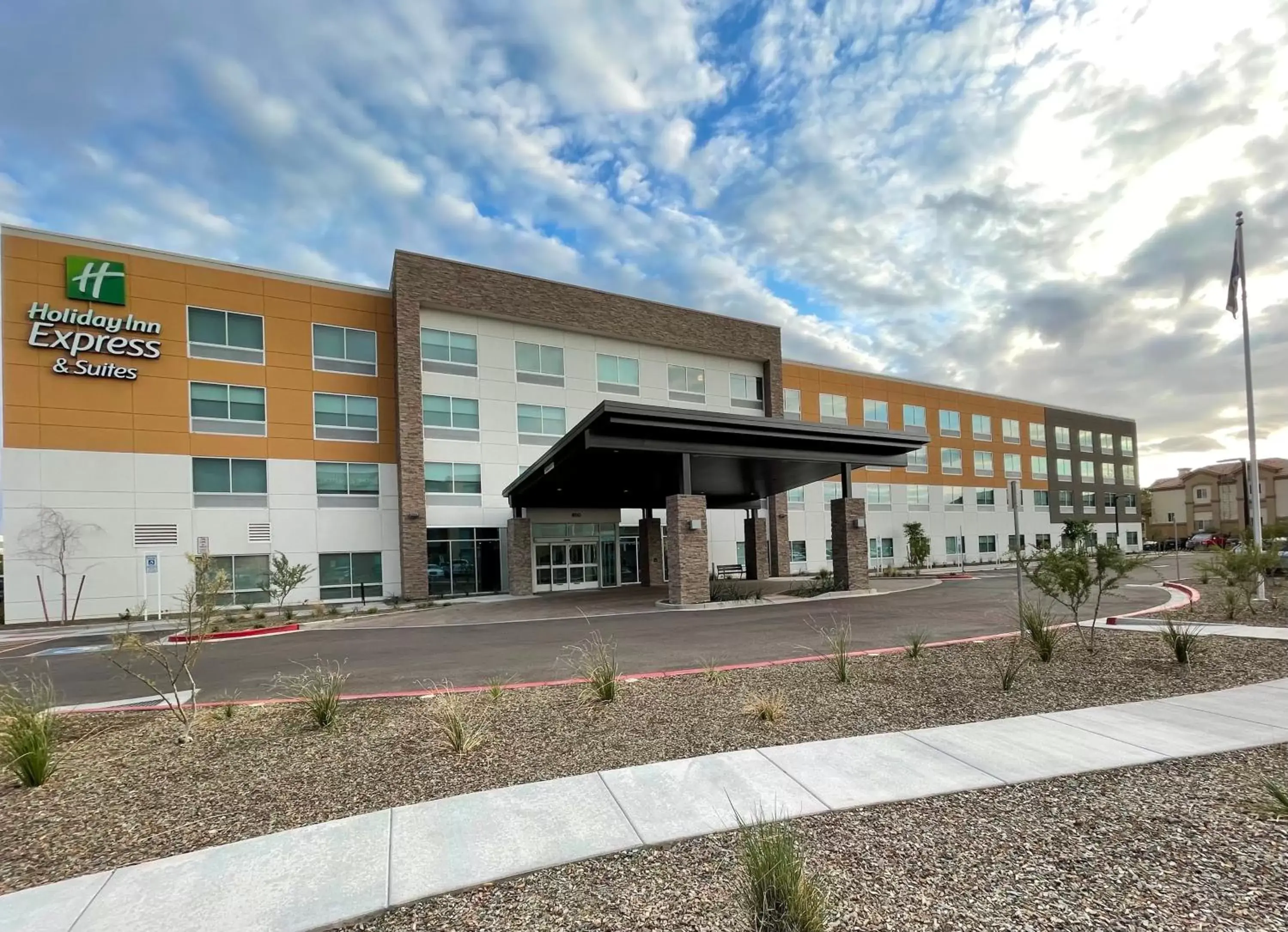 Property building in Holiday Inn Express & Suites - Phoenix - Airport North, an IHG Hotel