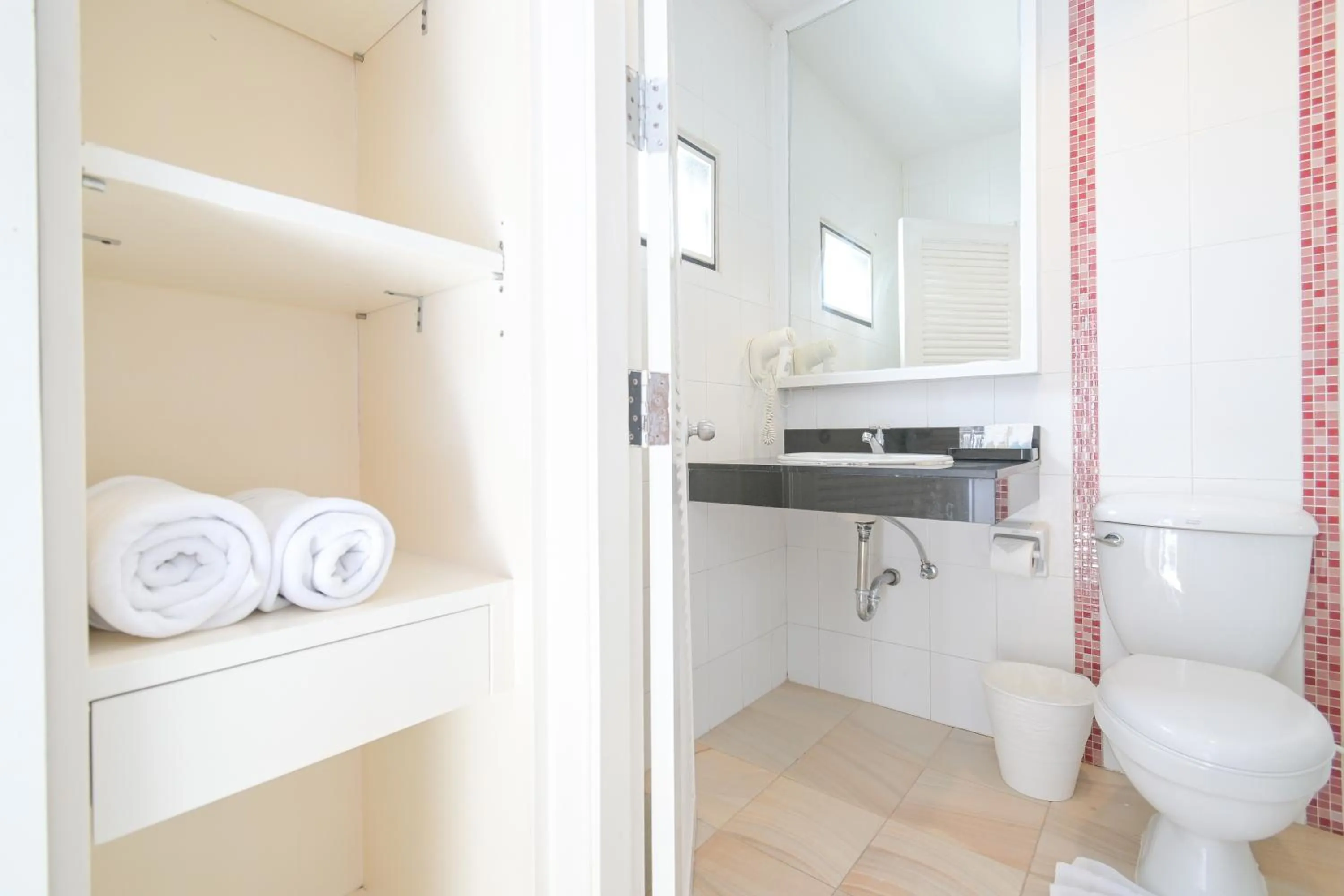 Shower in Sino Maison