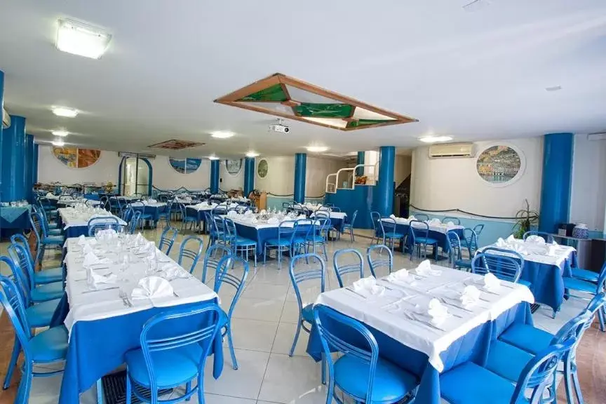 Restaurant/Places to Eat in Hotel Scacciapensieri