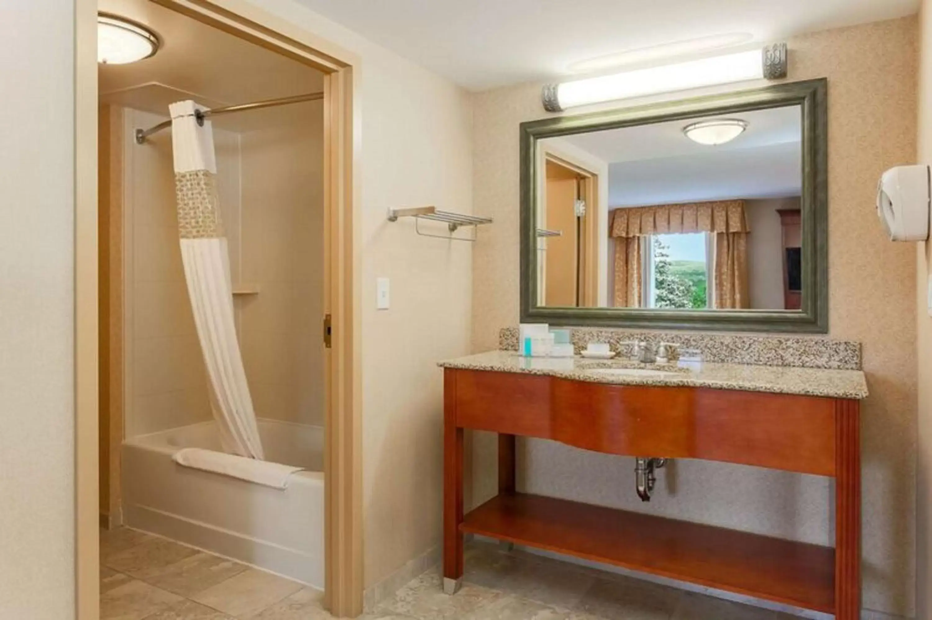 Bed, Bathroom in Hampton Inn & Suites Poughkeepsie