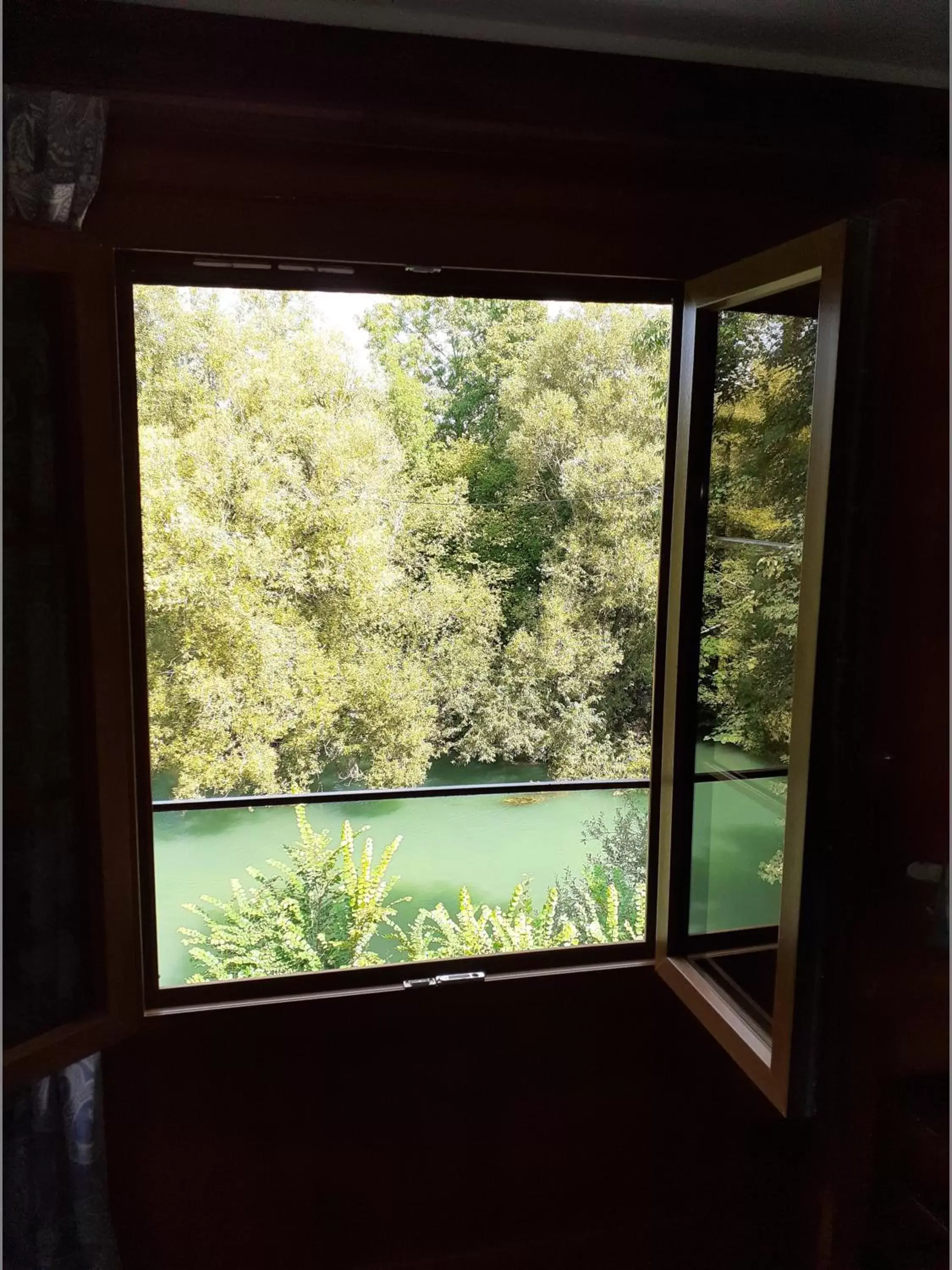 River view, Pool View in le saint Hubert