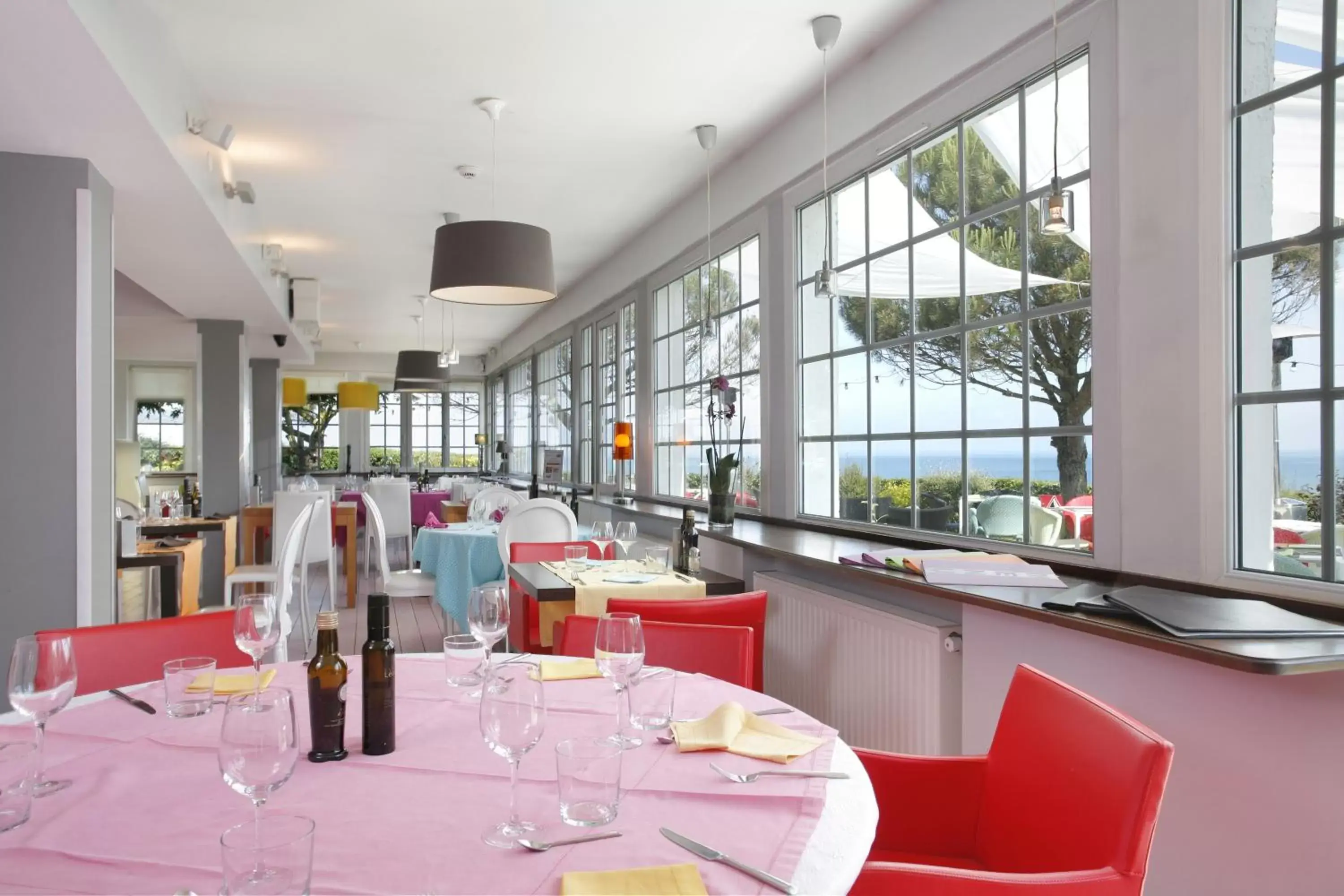 Dining area, Restaurant/Places to Eat in Le Cise, The Originals Relais (Relais du Silence)