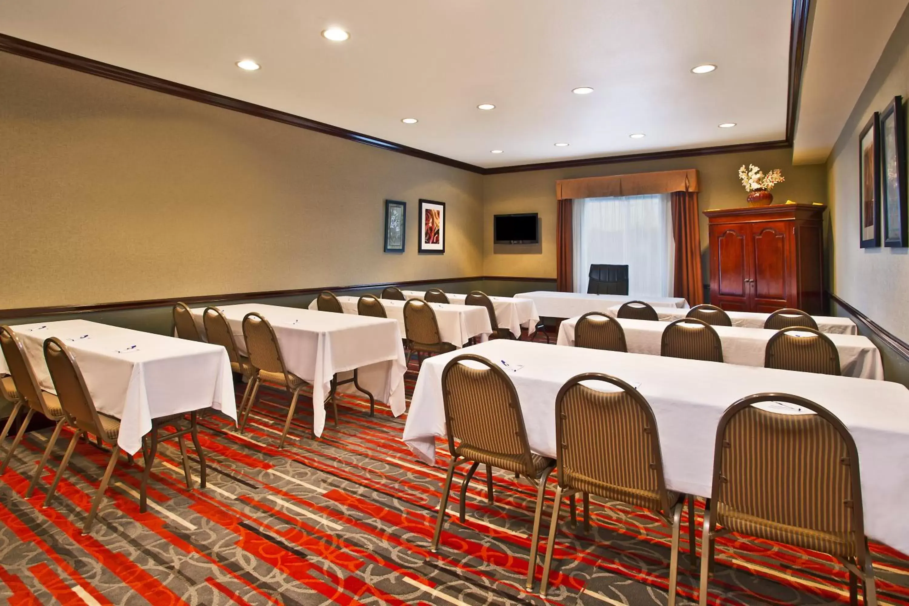Meeting/conference room in Holiday Inn Express Hotel & Suites Columbus Southeast Groveport, an IHG Hotel